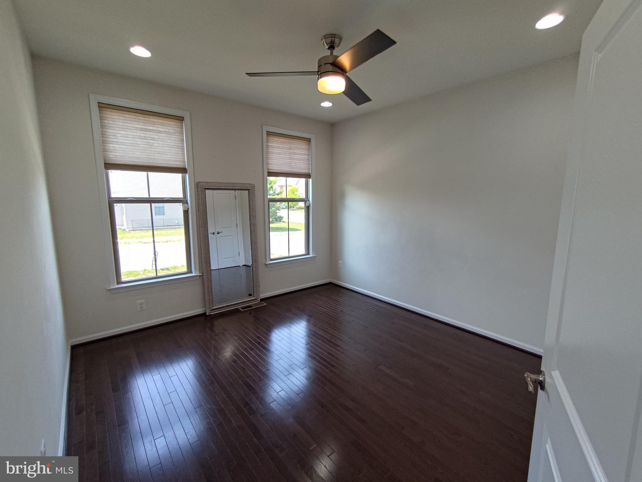 EASTVIEW AT STONE RIDGE - Residential Lease