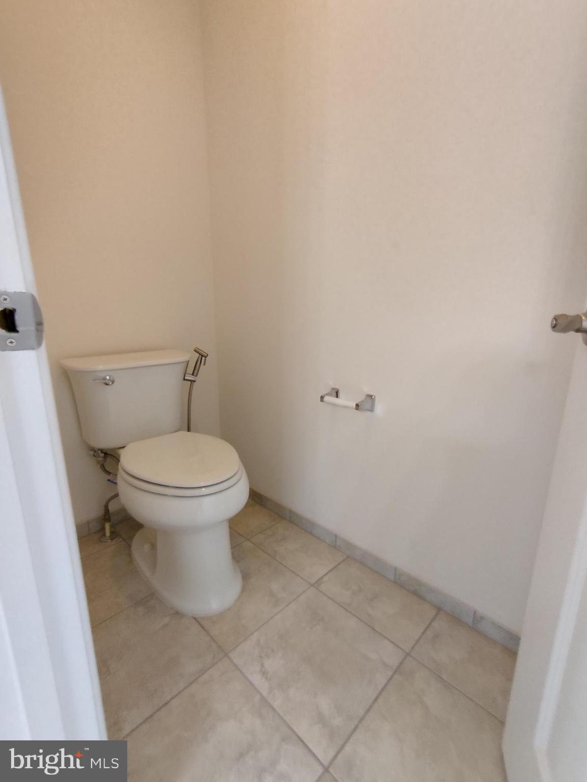 EASTVIEW AT STONE RIDGE - Residential Lease