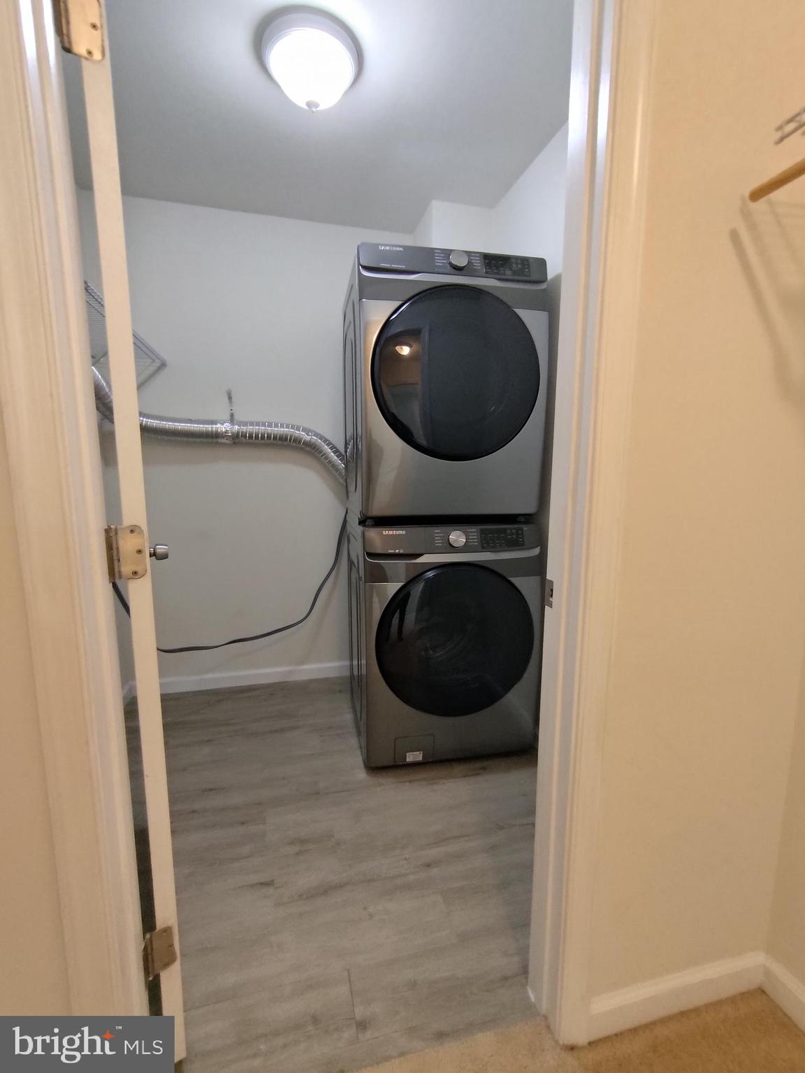 EASTVIEW AT STONE RIDGE - Residential Lease