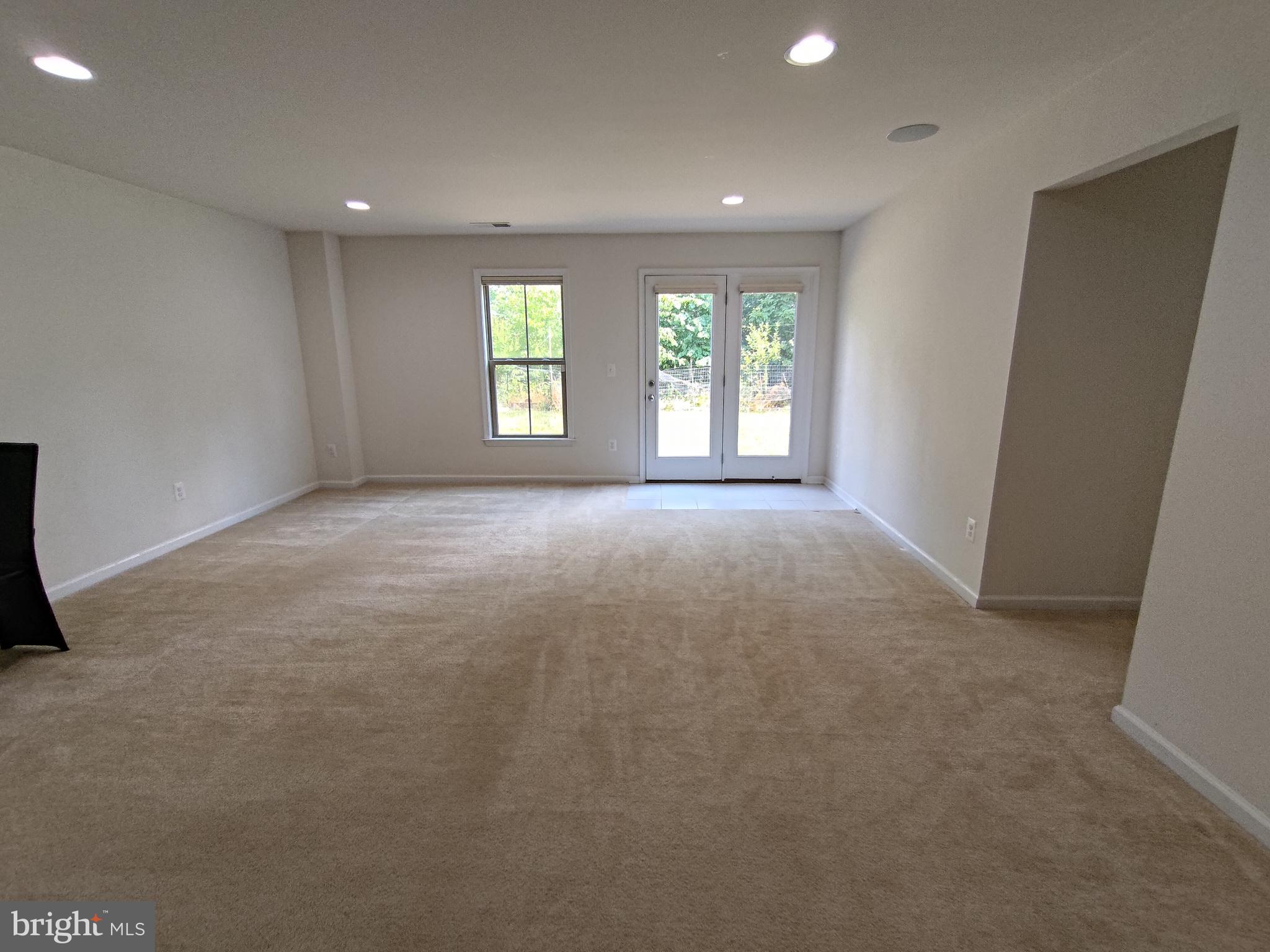 EASTVIEW AT STONE RIDGE - Residential Lease