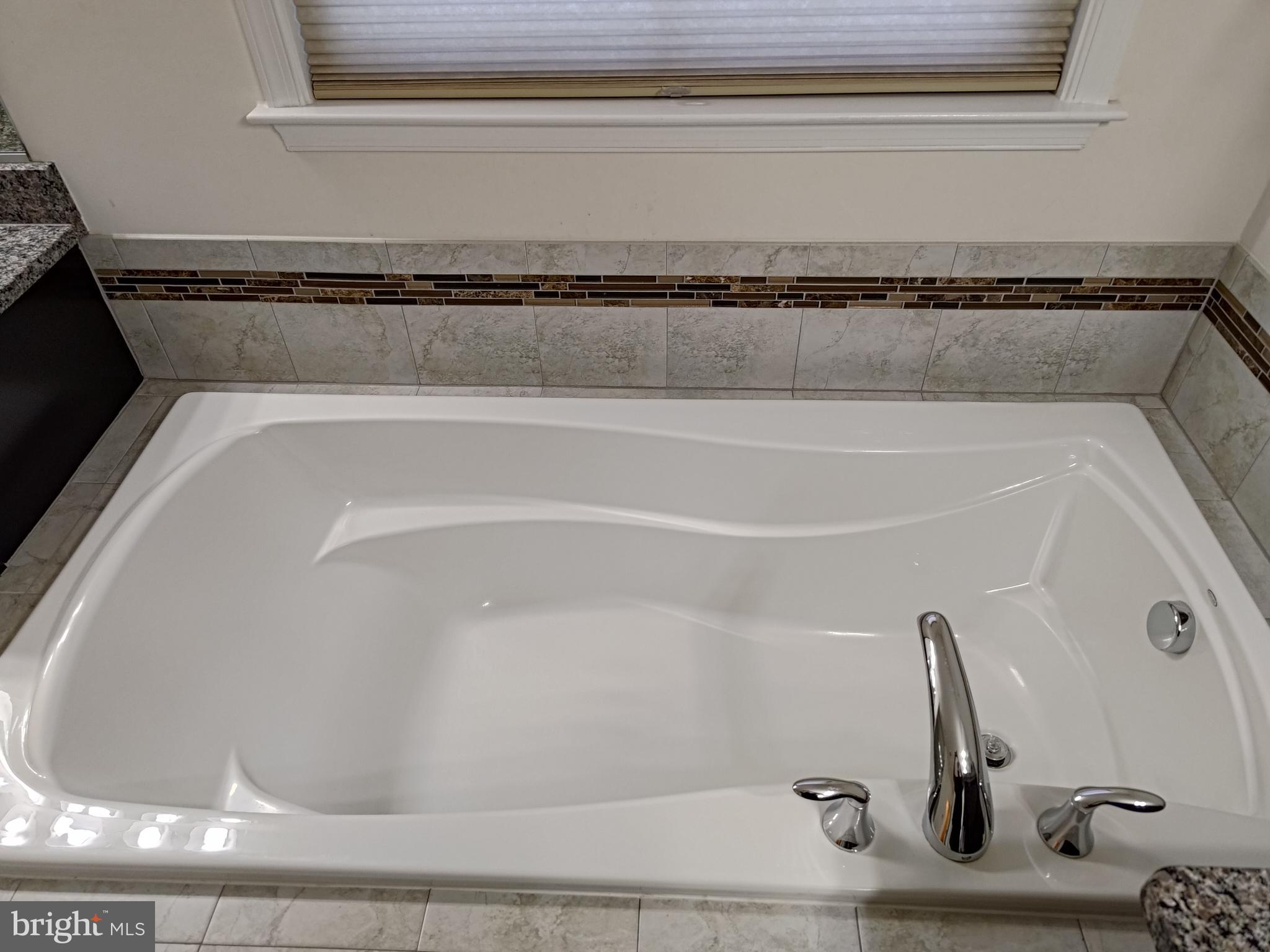 EASTVIEW AT STONE RIDGE - Residential Lease