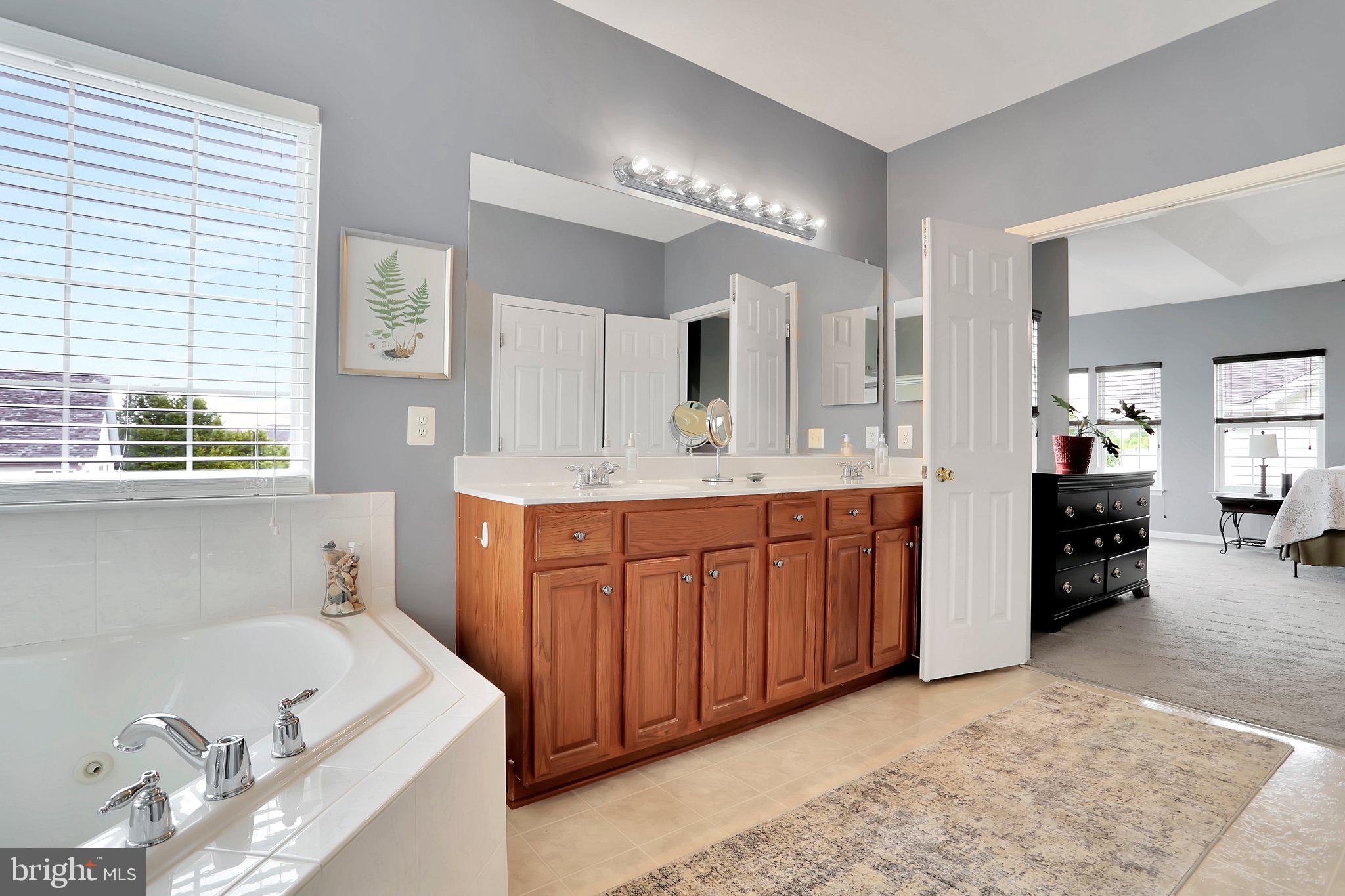 HUNTFIELD - Residential