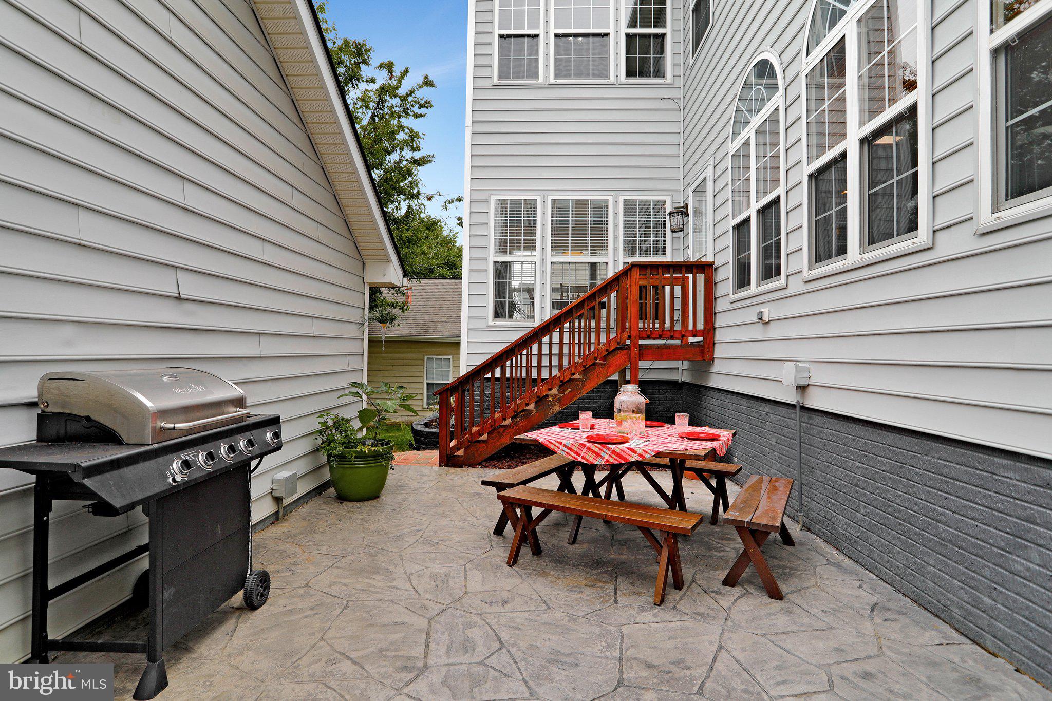 HUNTFIELD - Residential