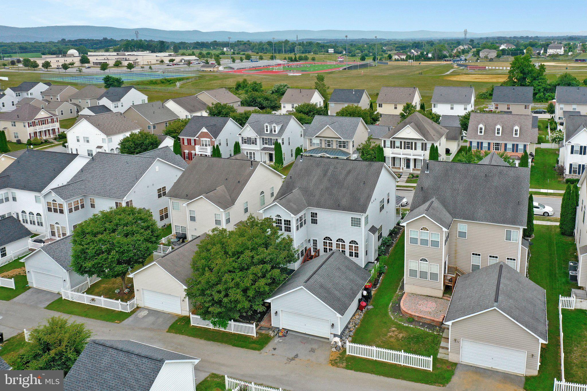 HUNTFIELD - Residential