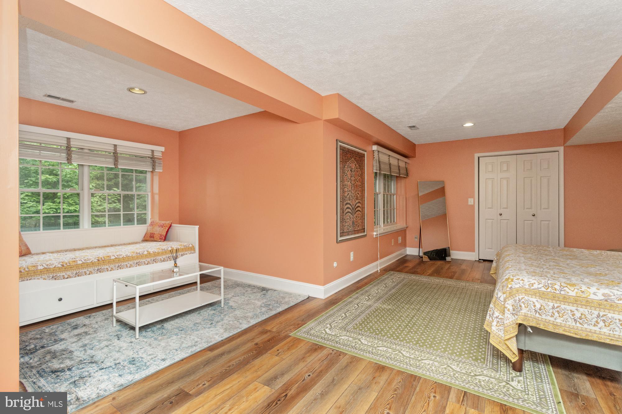CROMWELL WOODS - Residential