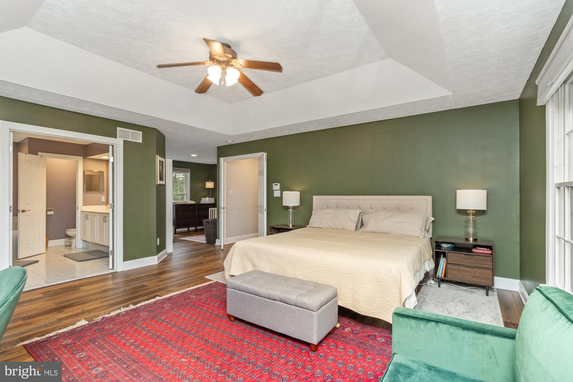 CROMWELL WOODS - Residential
