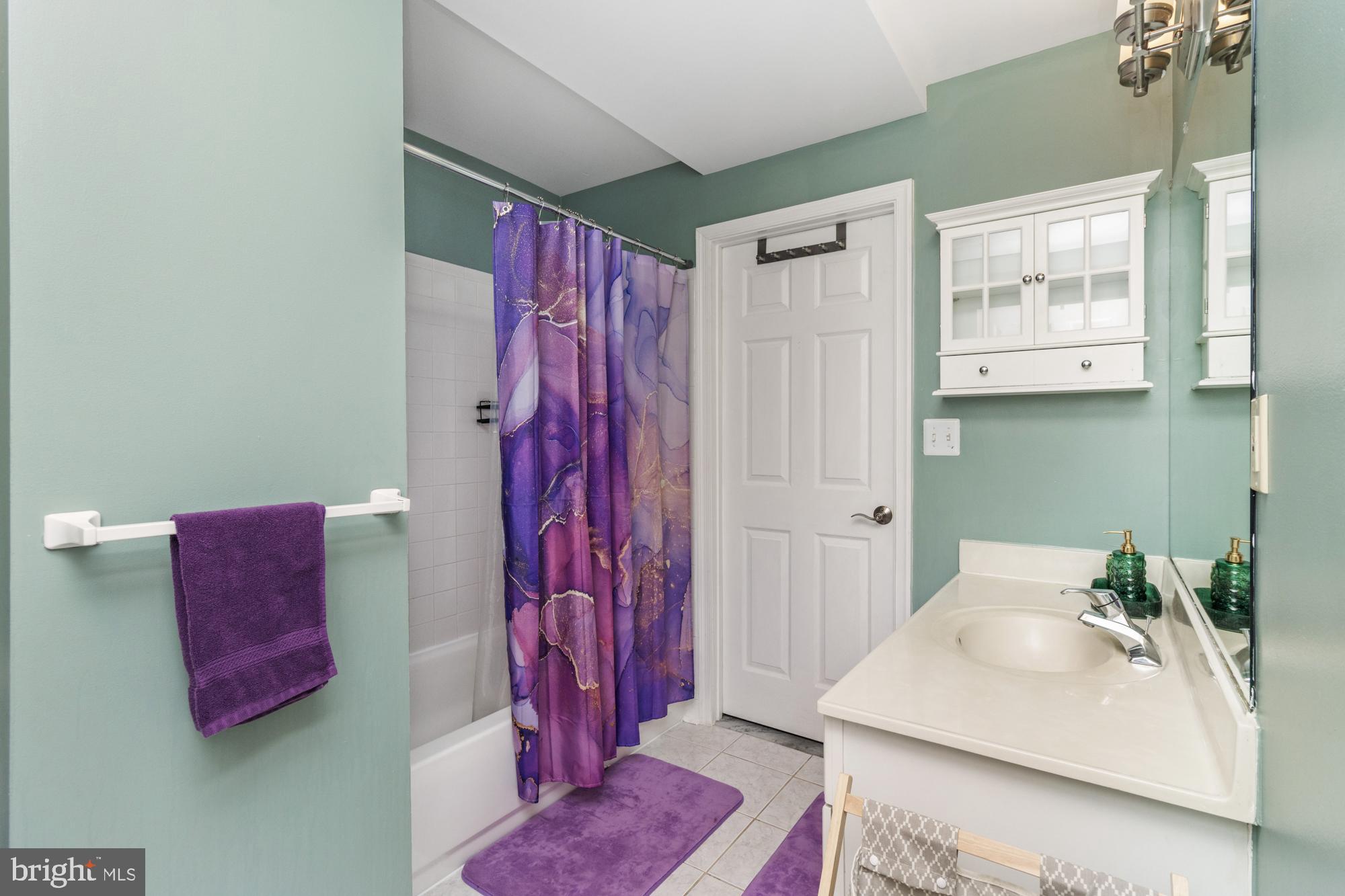 CROMWELL WOODS - Residential