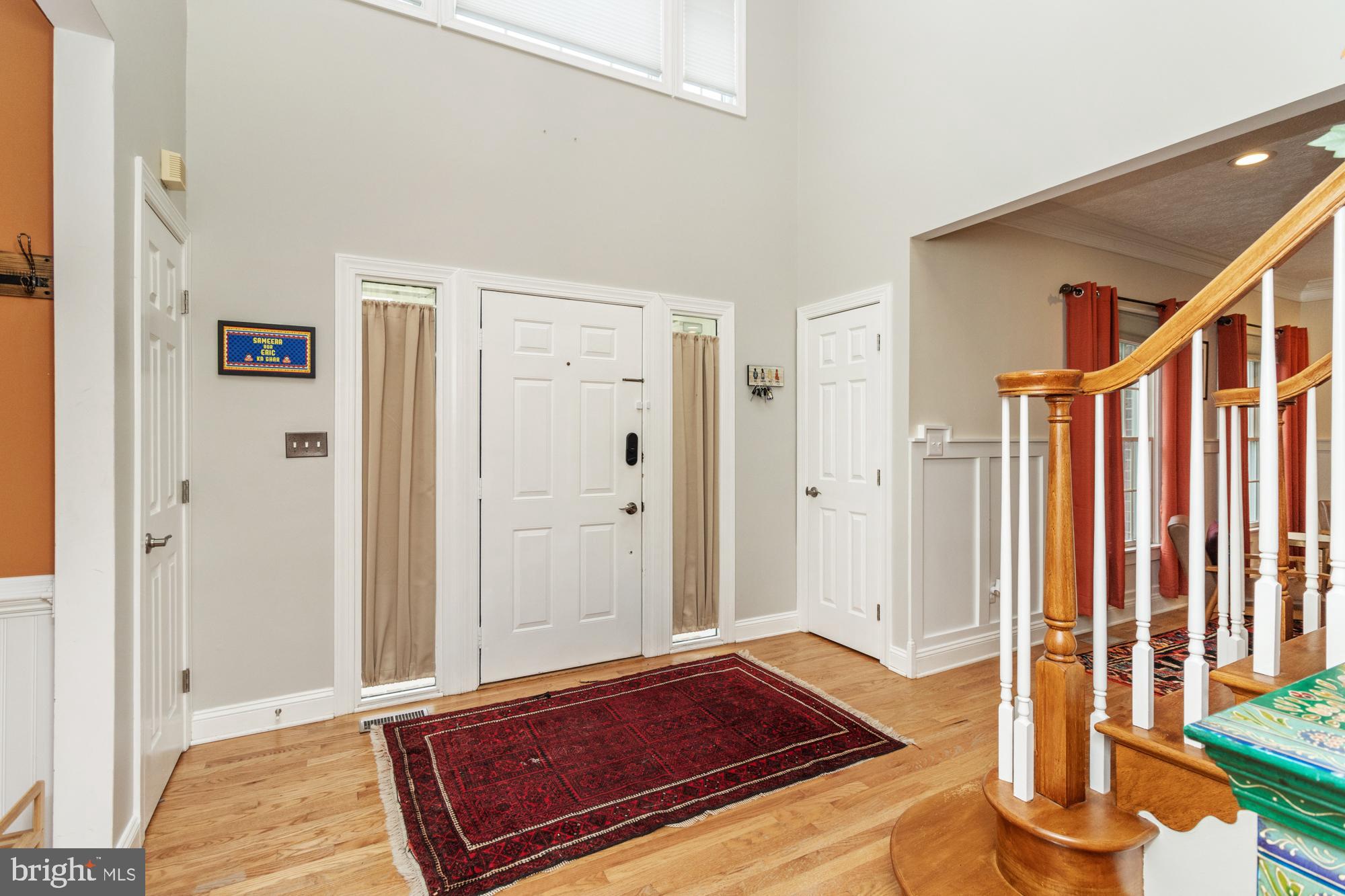 8 LOCHWELL COURT