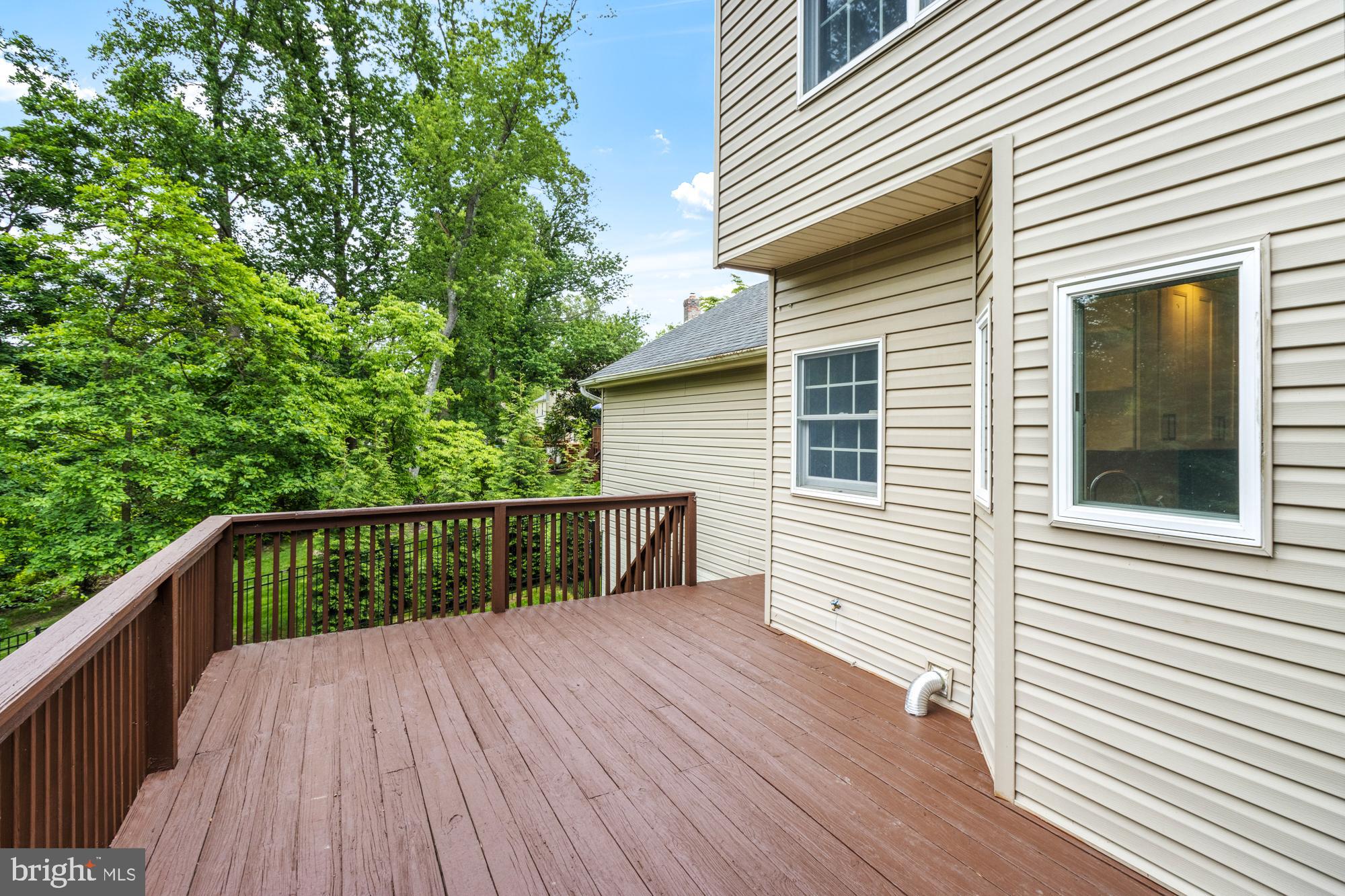 CROMWELL WOODS - Residential