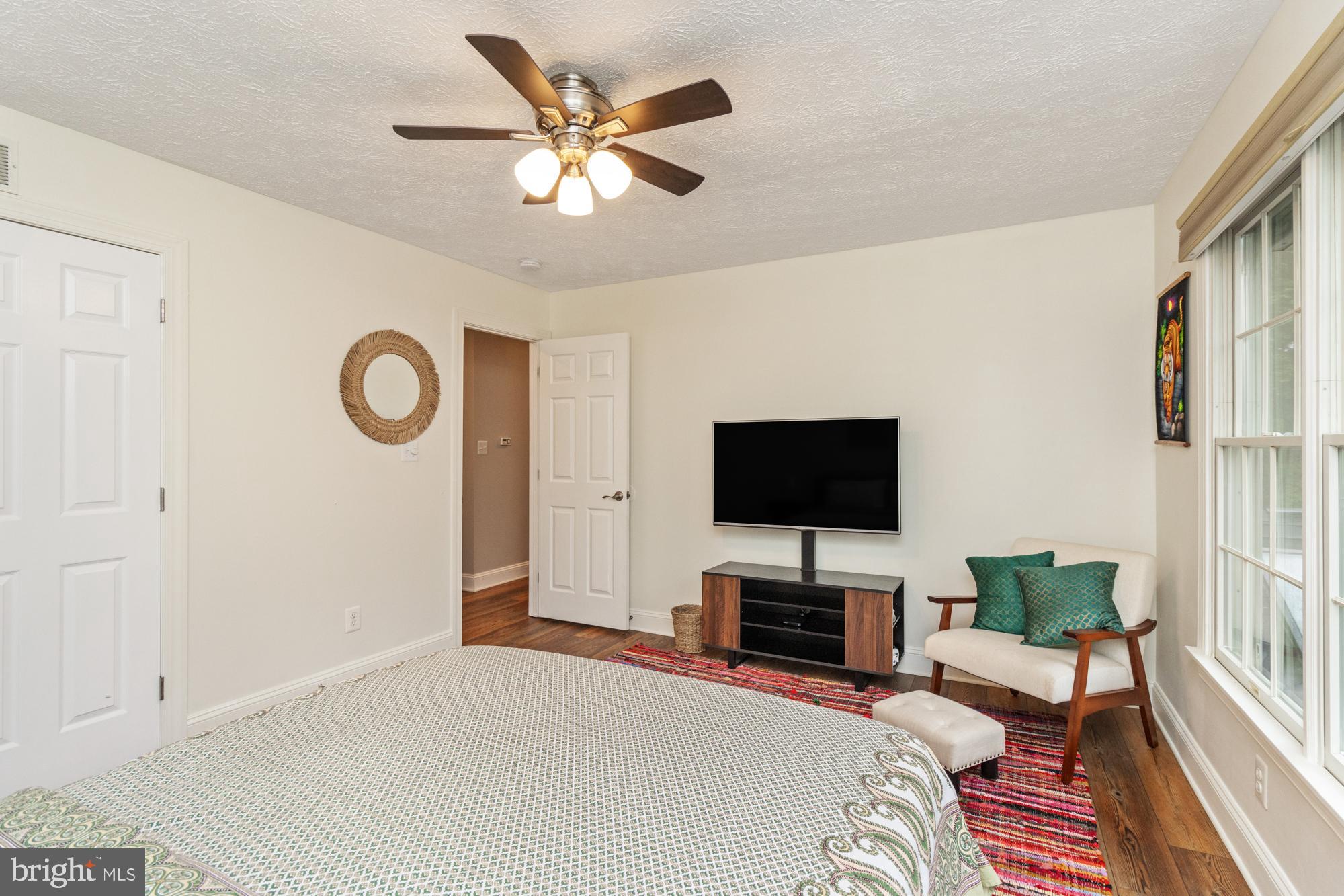 CROMWELL WOODS - Residential