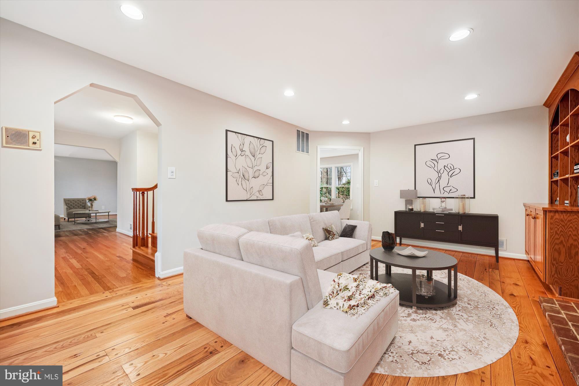 INVERNESS FOREST - Residential