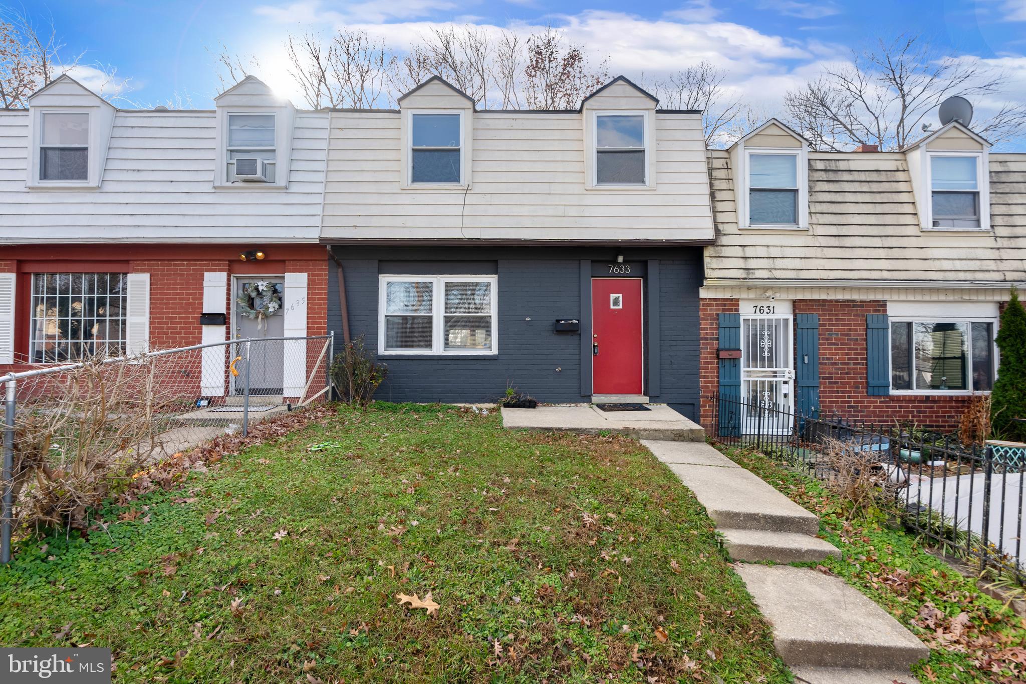 PALMER PARK - Residential Lease