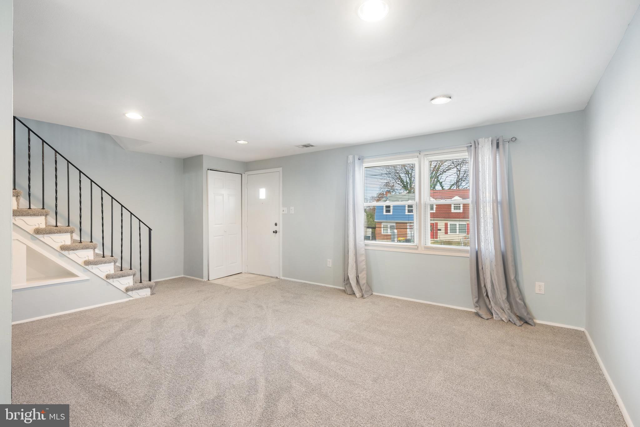 PALMER PARK - Residential Lease