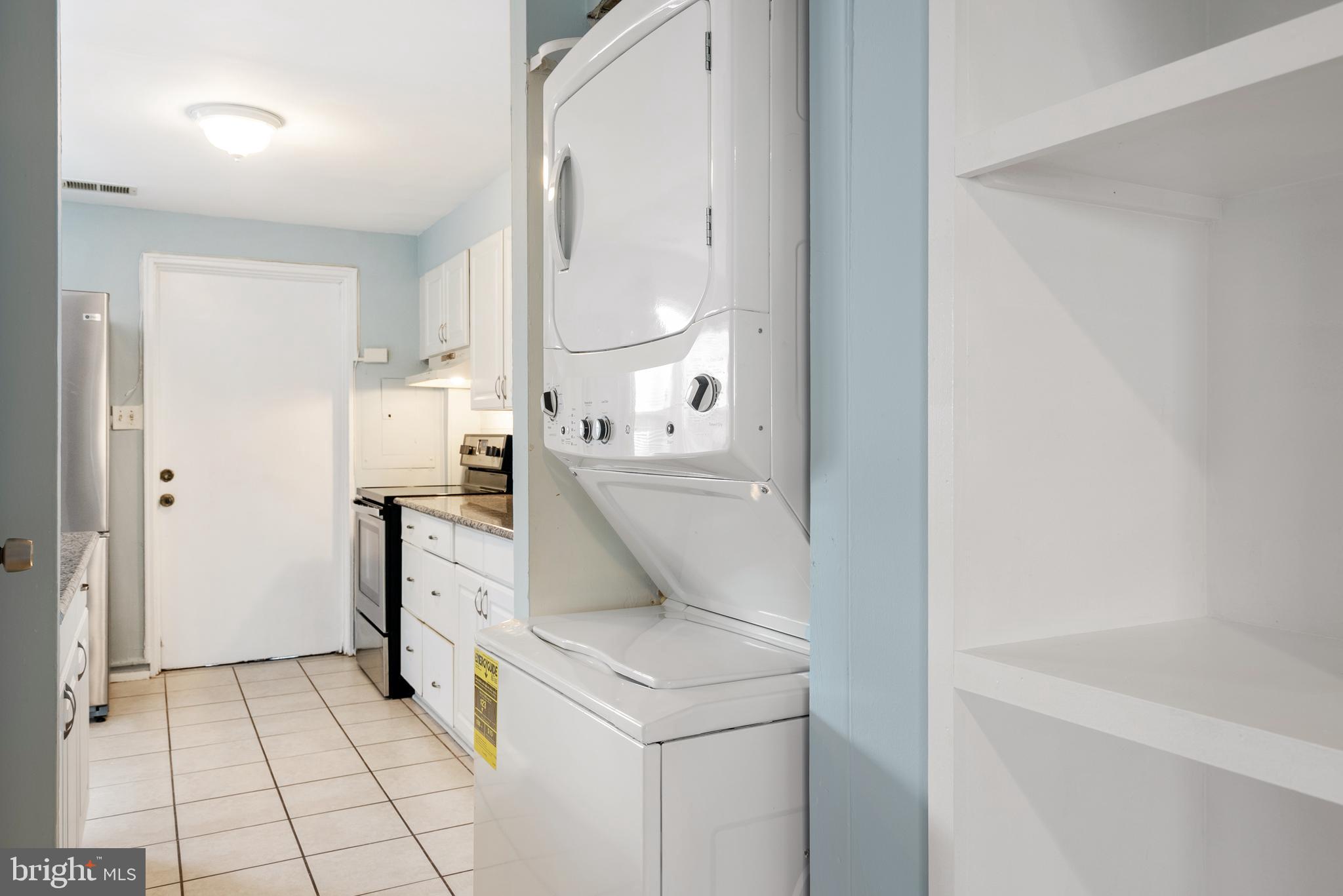 PALMER PARK - Residential Lease