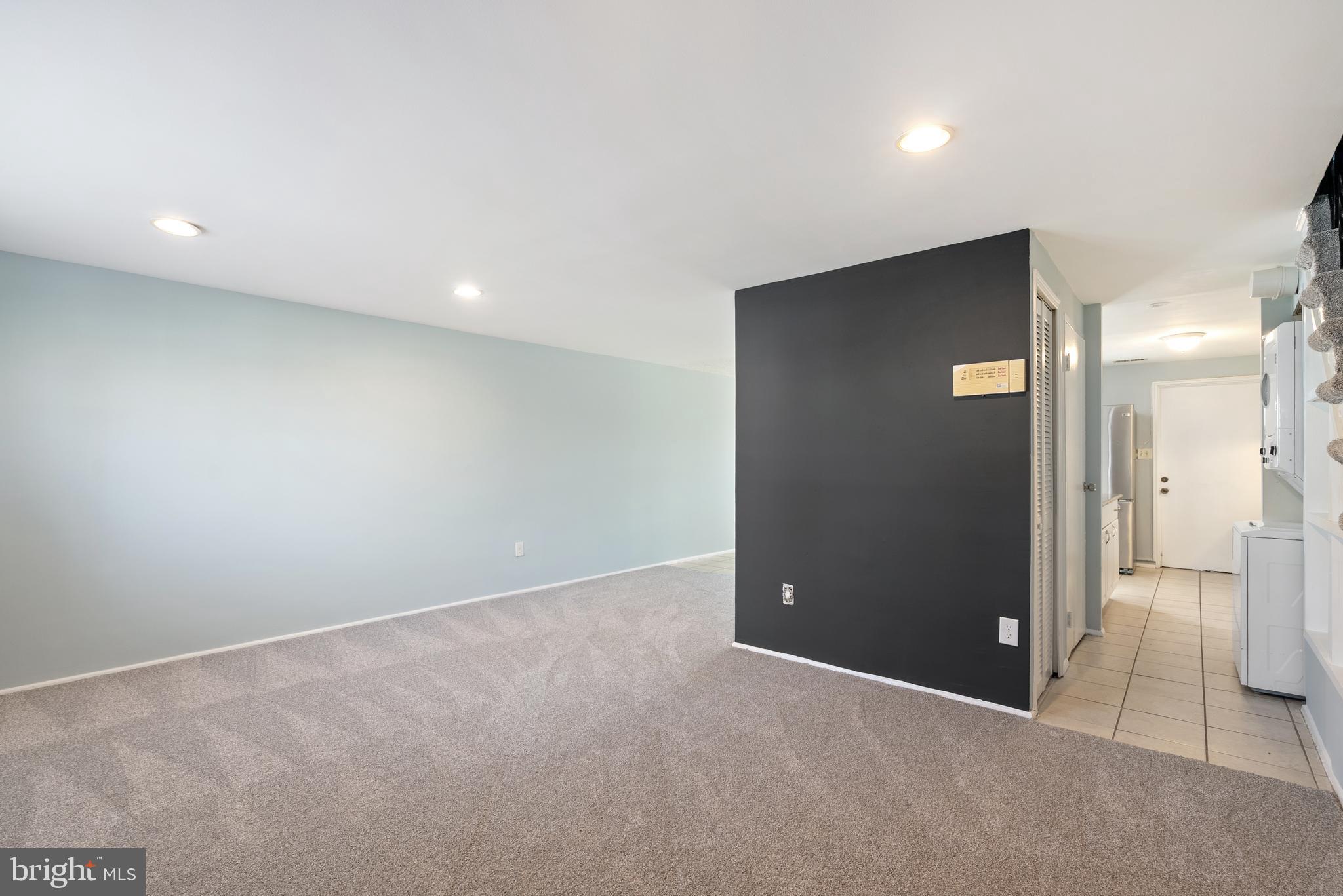 PALMER PARK - Residential Lease