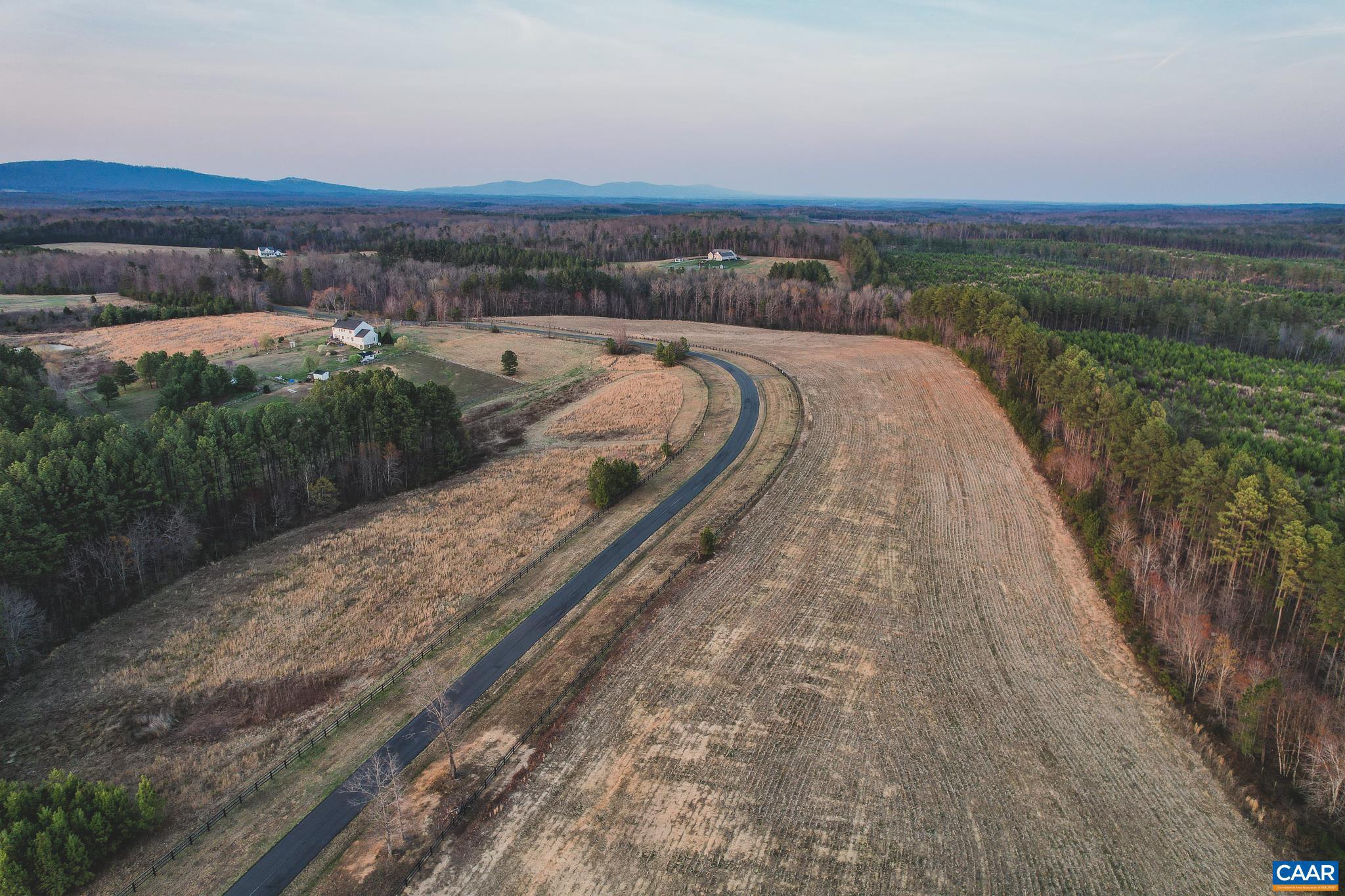 FARMS AT TURKEY RUN - Land