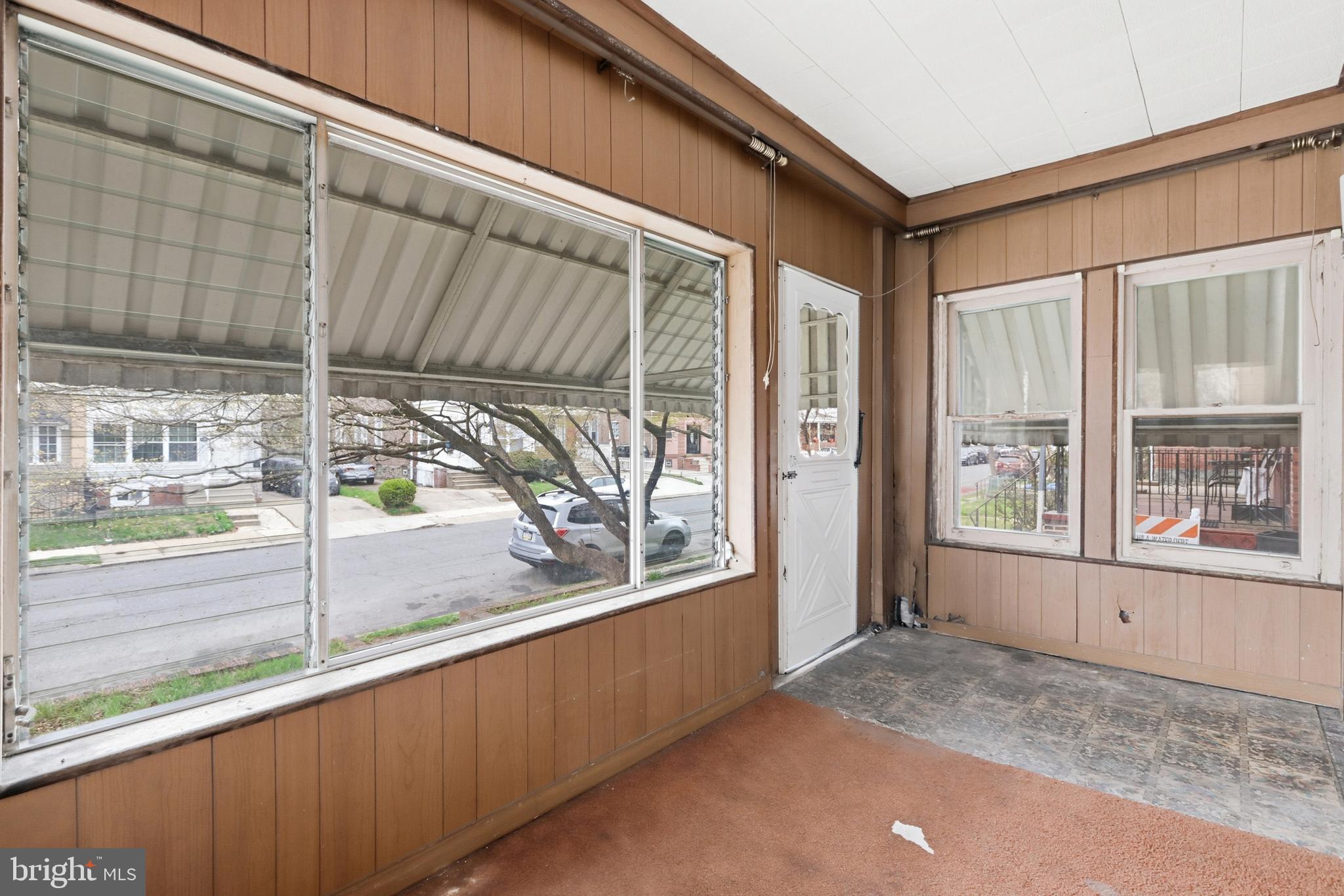 LAWNDALE - Residential