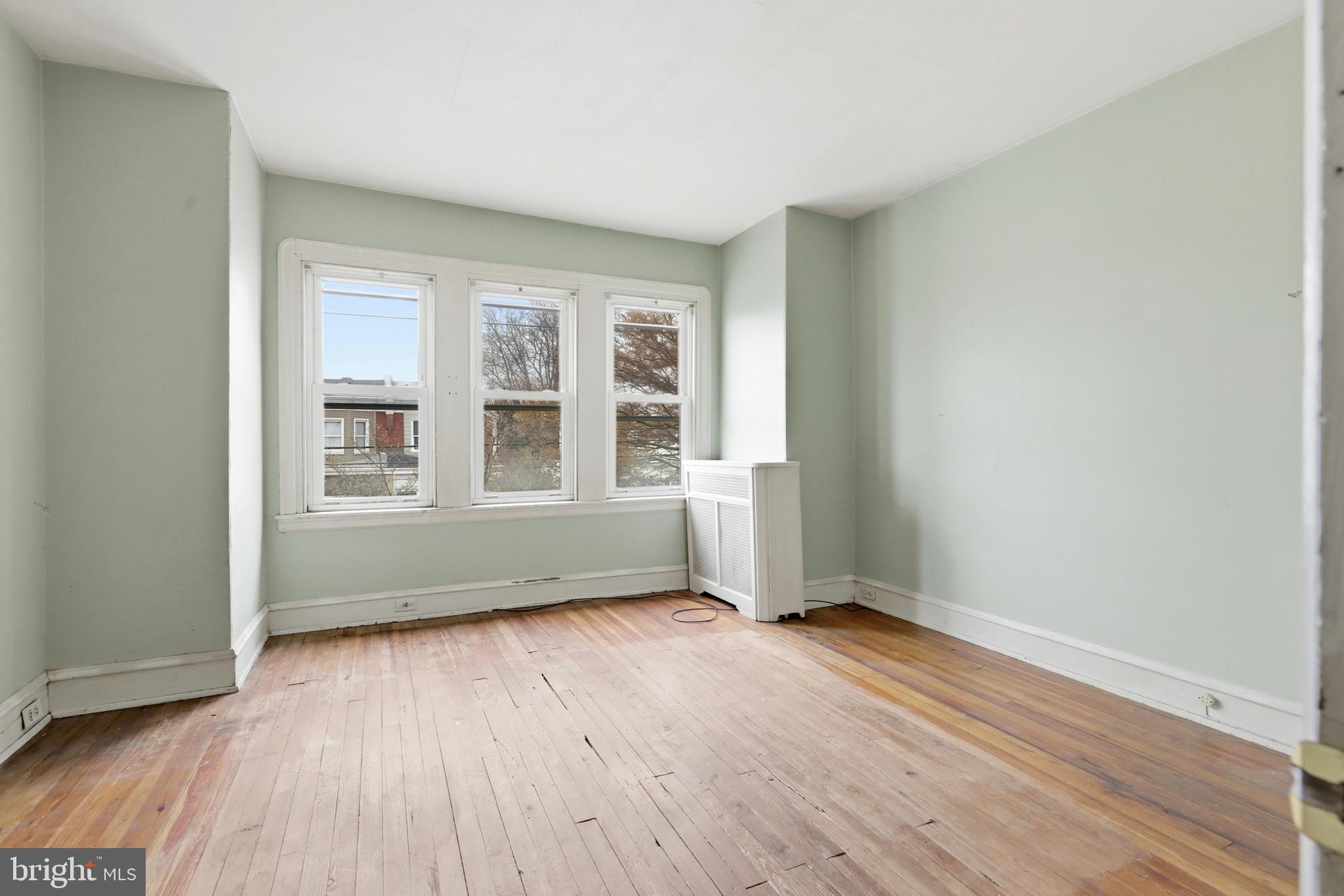 LAWNDALE - Residential