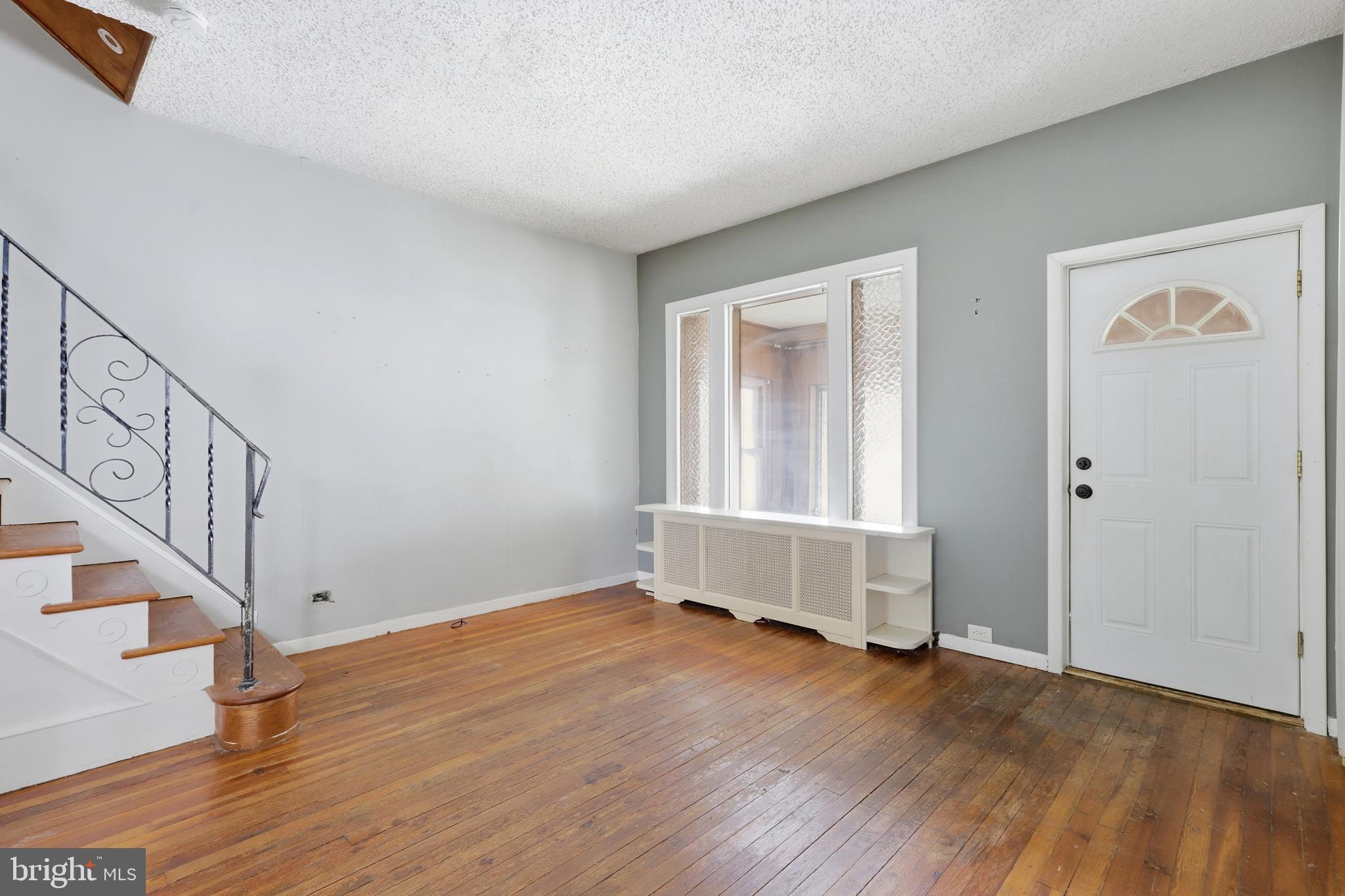 LAWNDALE - Residential