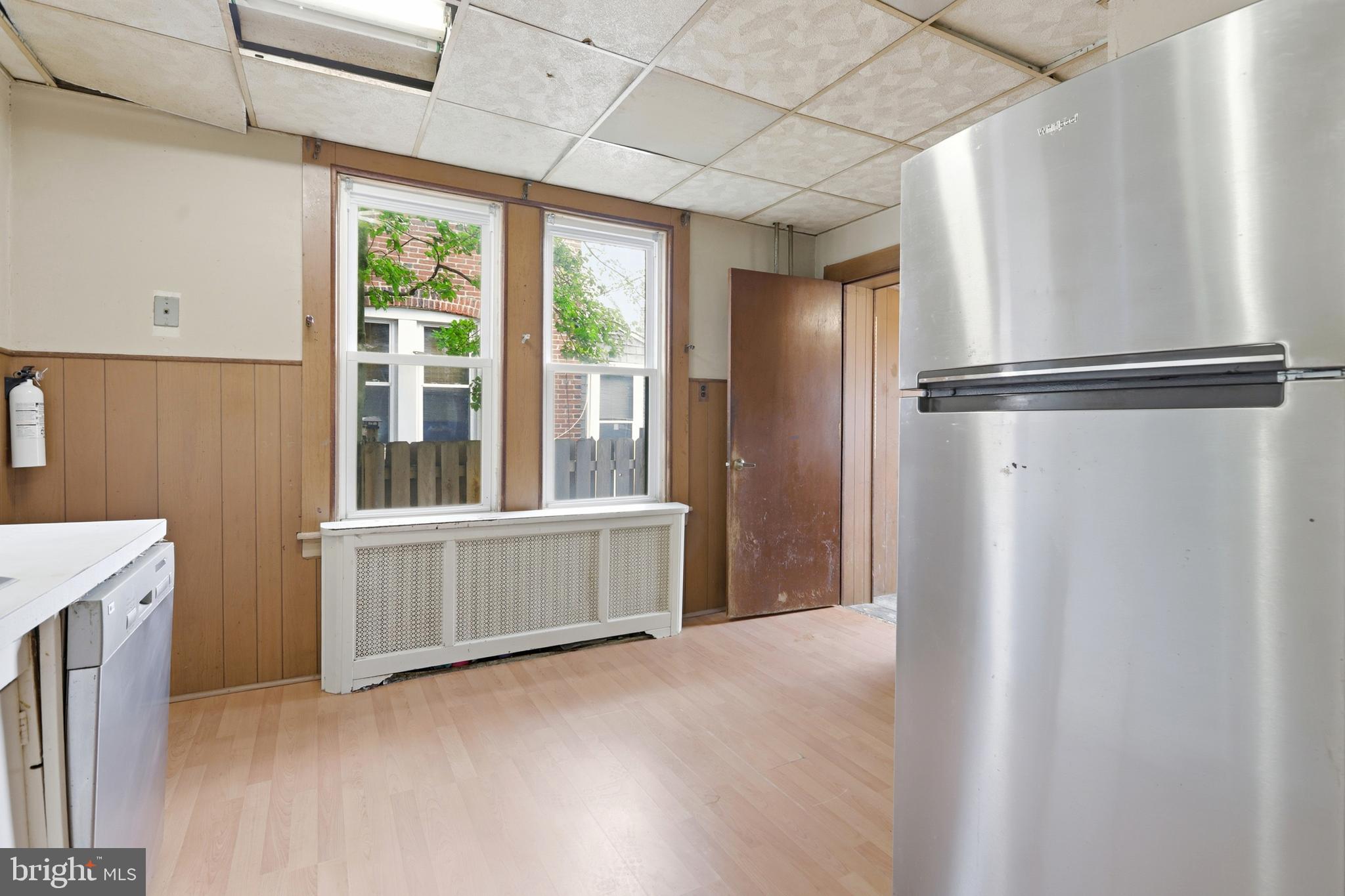 LAWNDALE - Residential