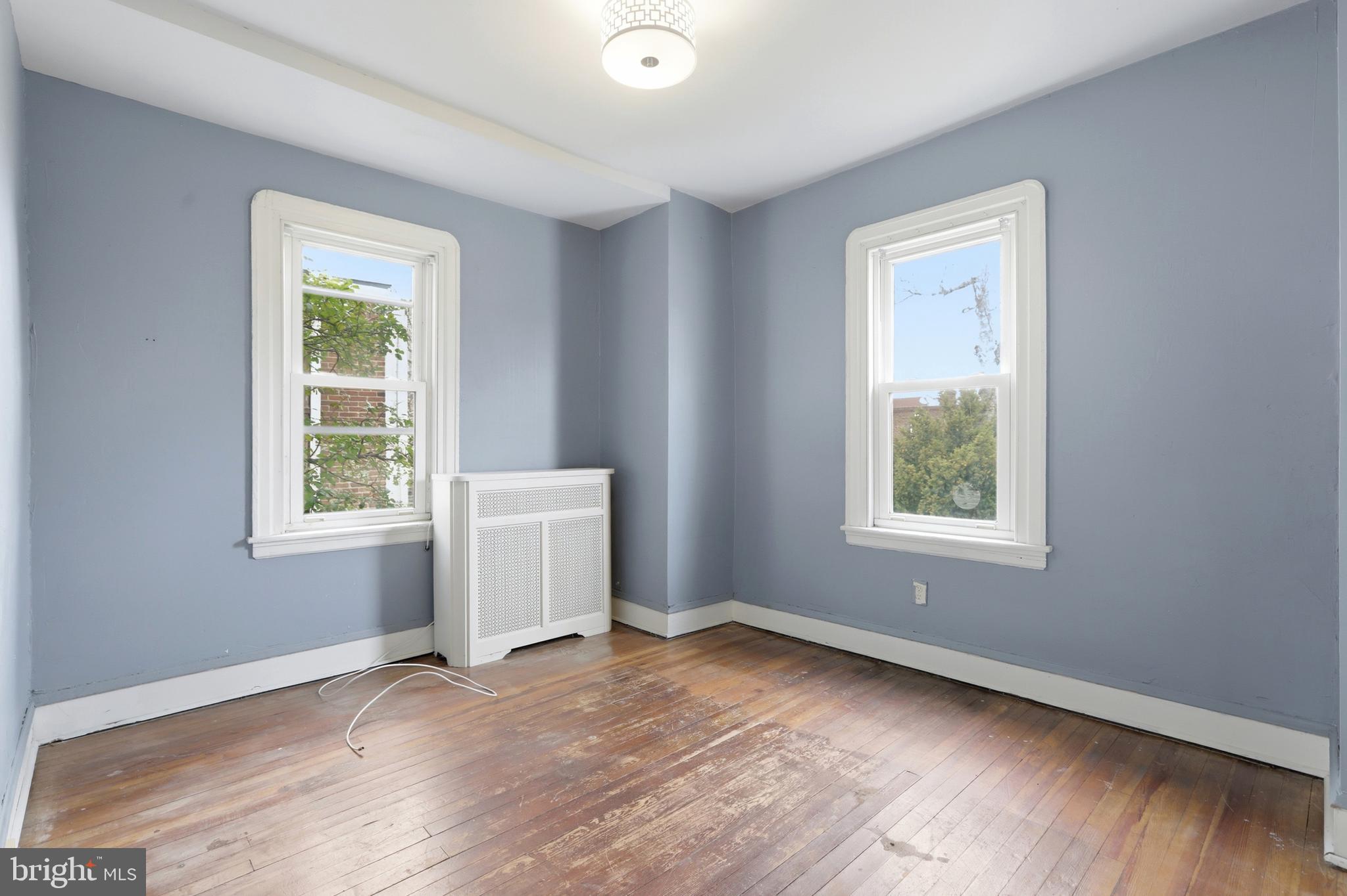 LAWNDALE - Residential