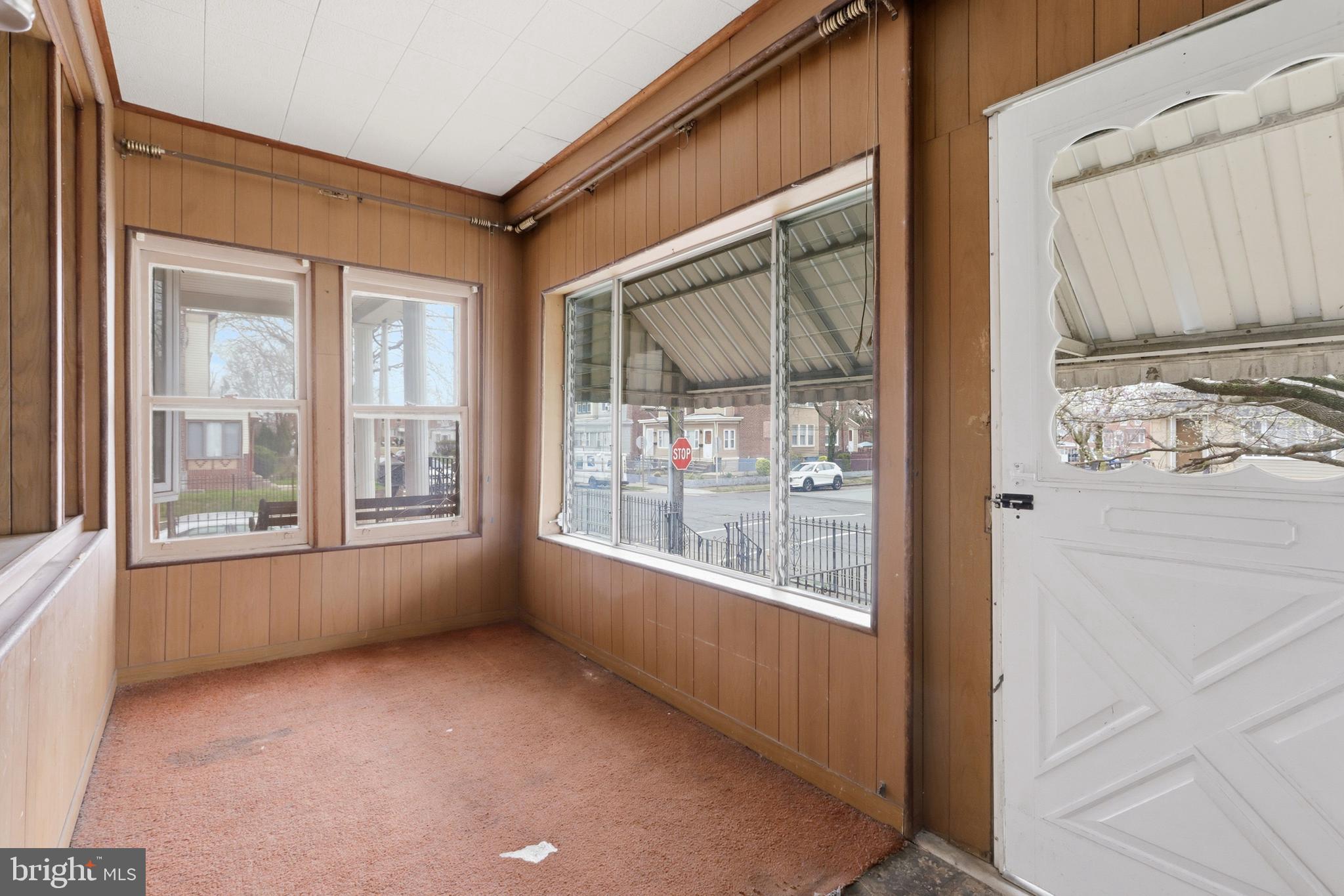 LAWNDALE - Residential