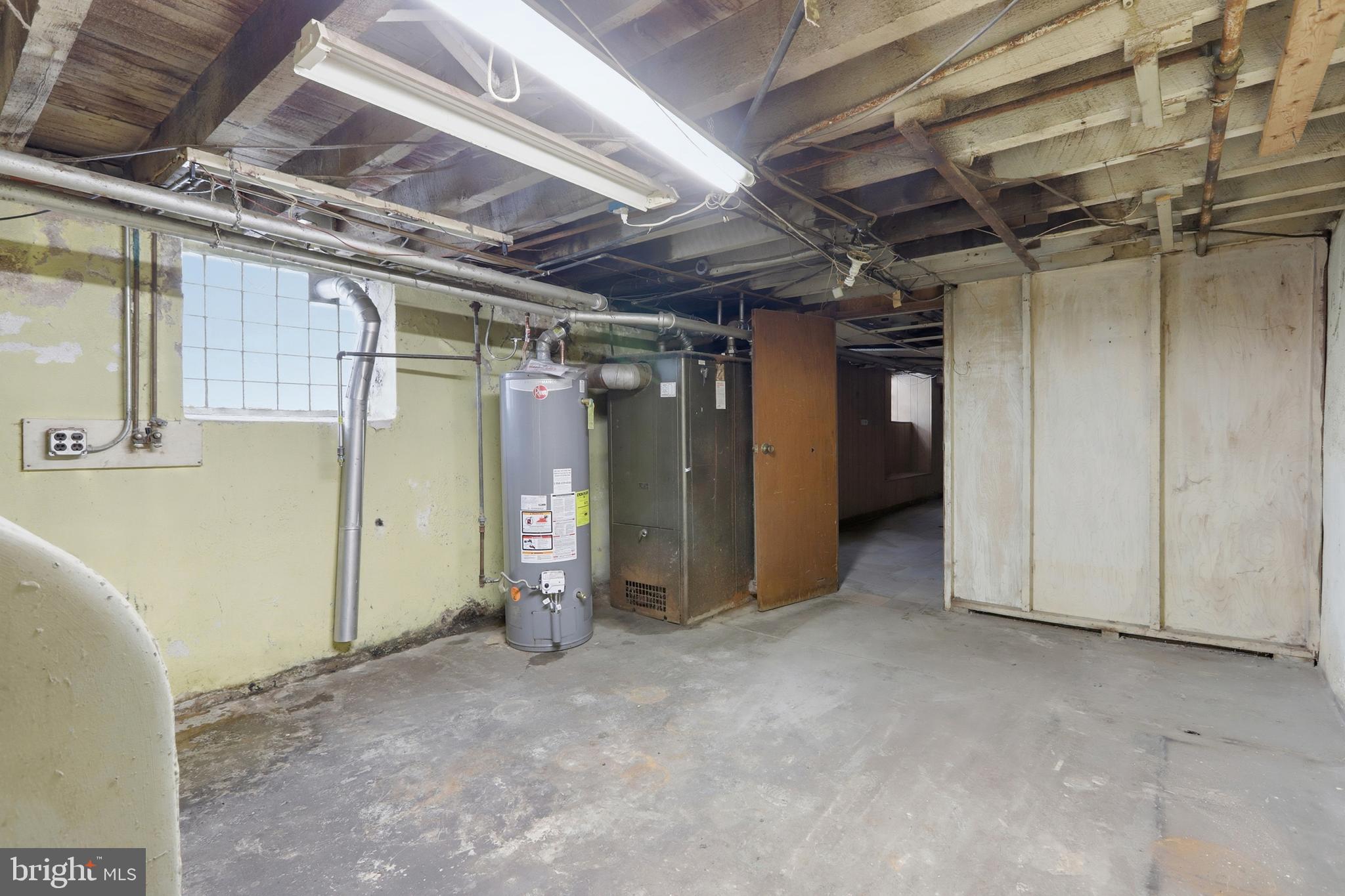 LAWNDALE - Residential