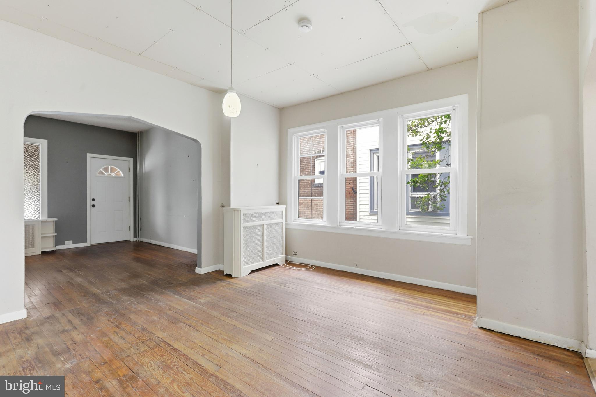 LAWNDALE - Residential