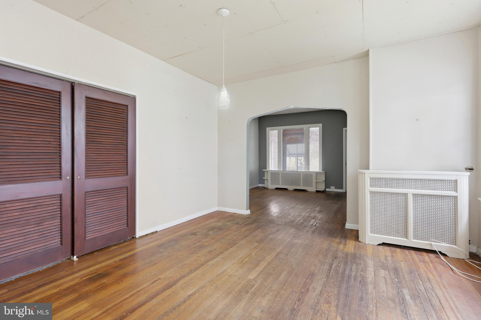 LAWNDALE - Residential