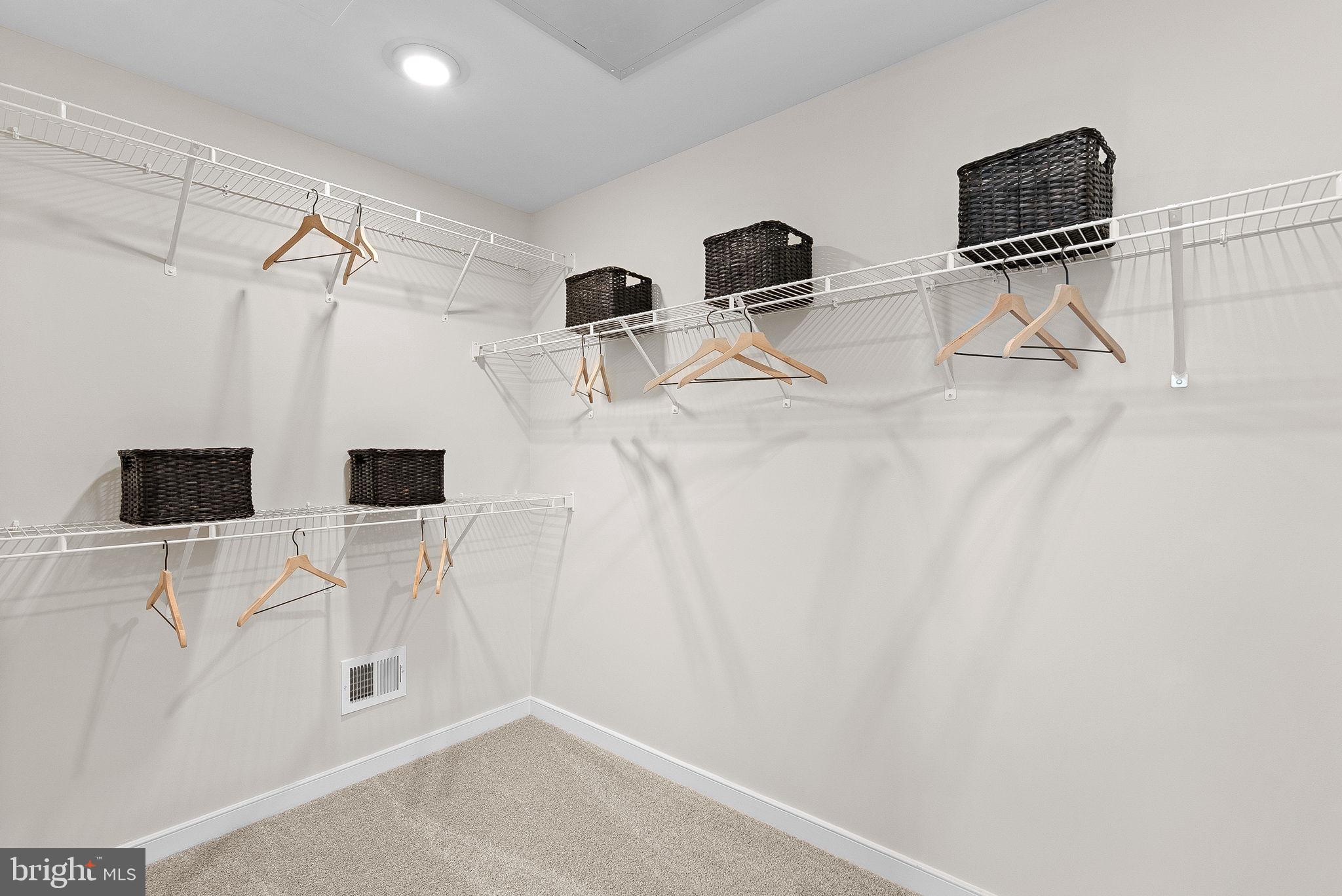 CASCADE LANDING - Residential