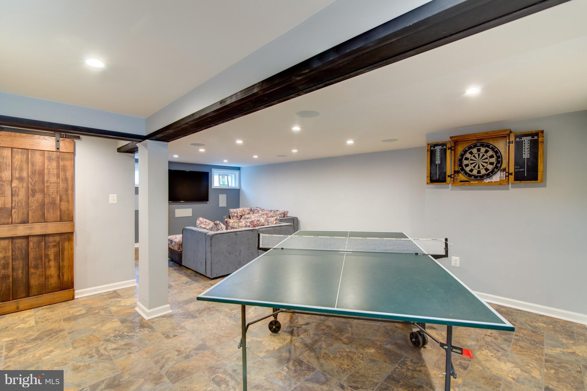 EAST FALLS CHURCH - Residential