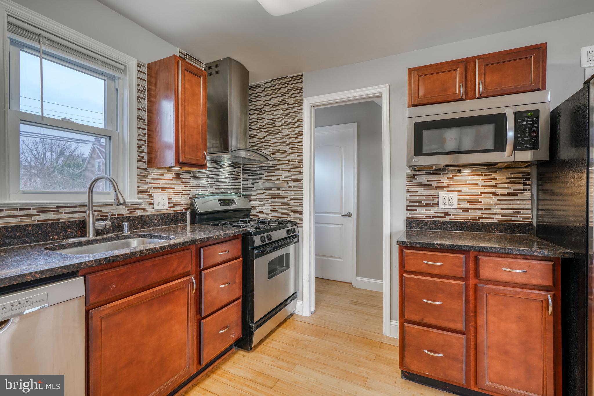 COLGATE PARK - Residential