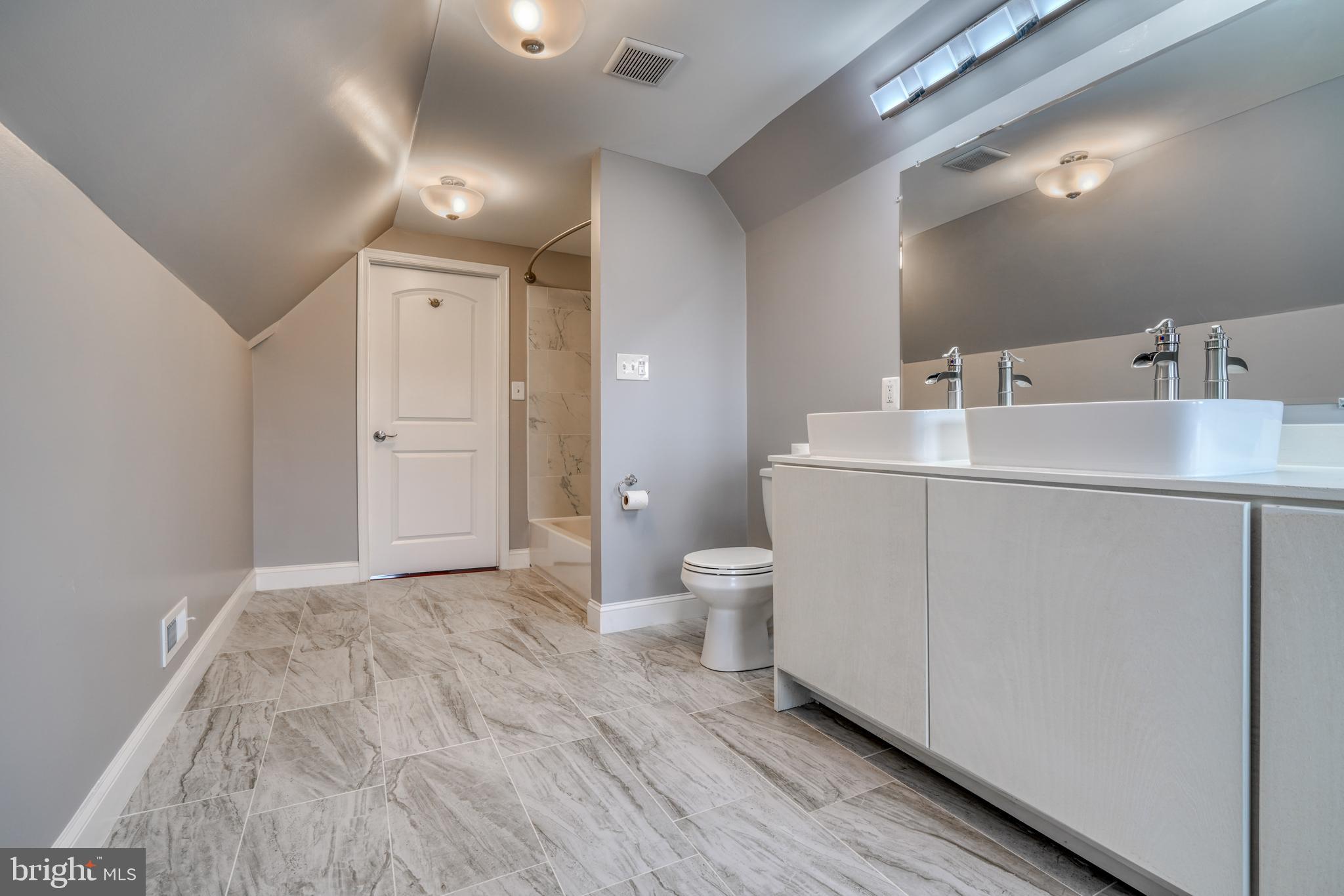 COLGATE PARK - Residential