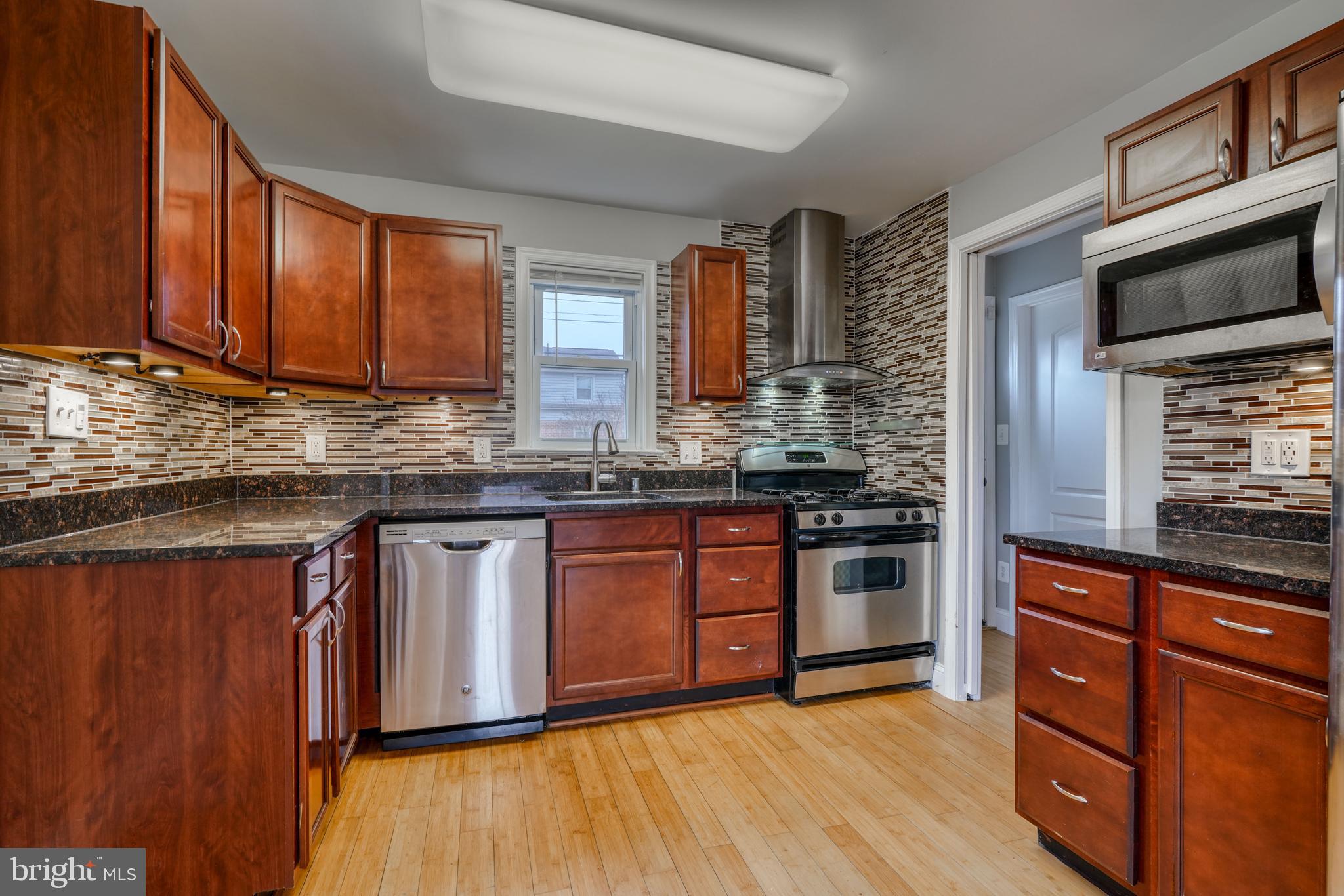 COLGATE PARK - Residential