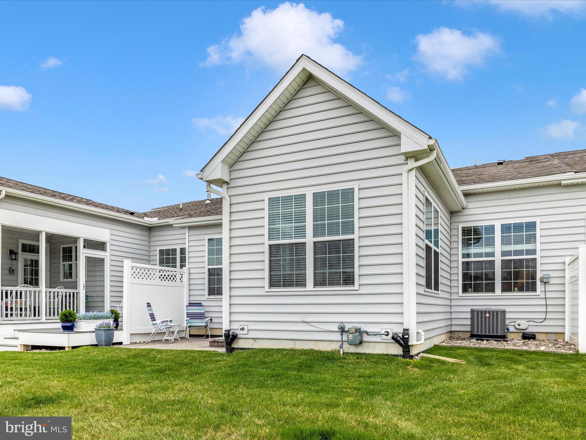 BAY BRIDGE COVE - Residential