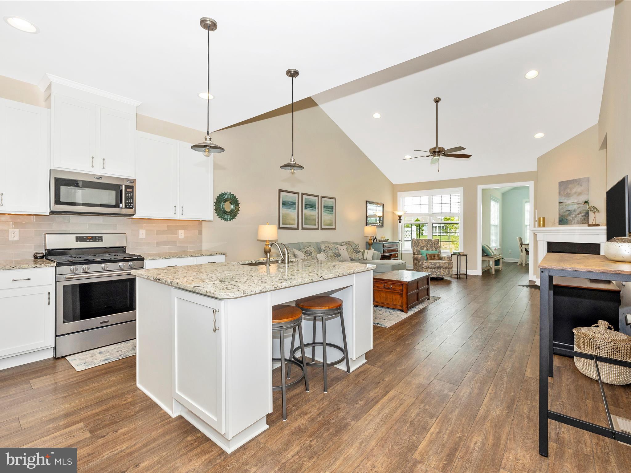 BAY BRIDGE COVE - Residential