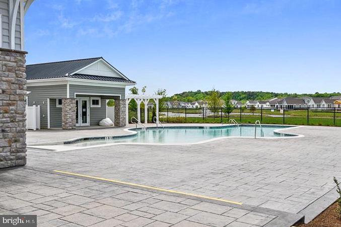 BAY BRIDGE COVE - Residential