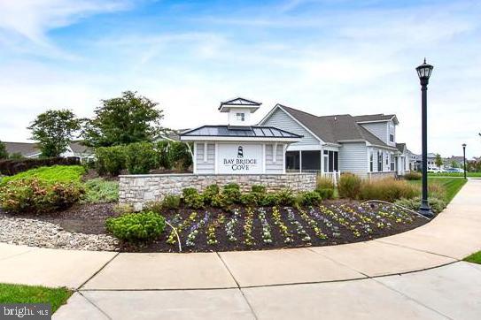 BAY BRIDGE COVE - Residential