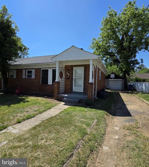 Photo of 6604 23rd Place, HYATTSVILLE, MD 20782 (MLS # MDPG2201648)