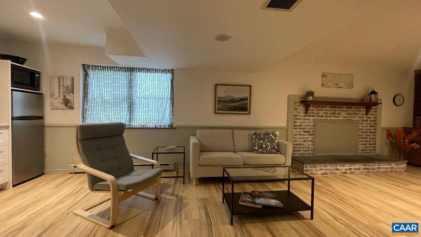 UNKNOWN - Residential Lease