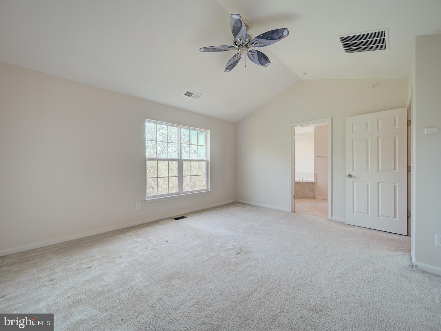 CASCADES PLACE CONDOMINIUM - Residential Lease