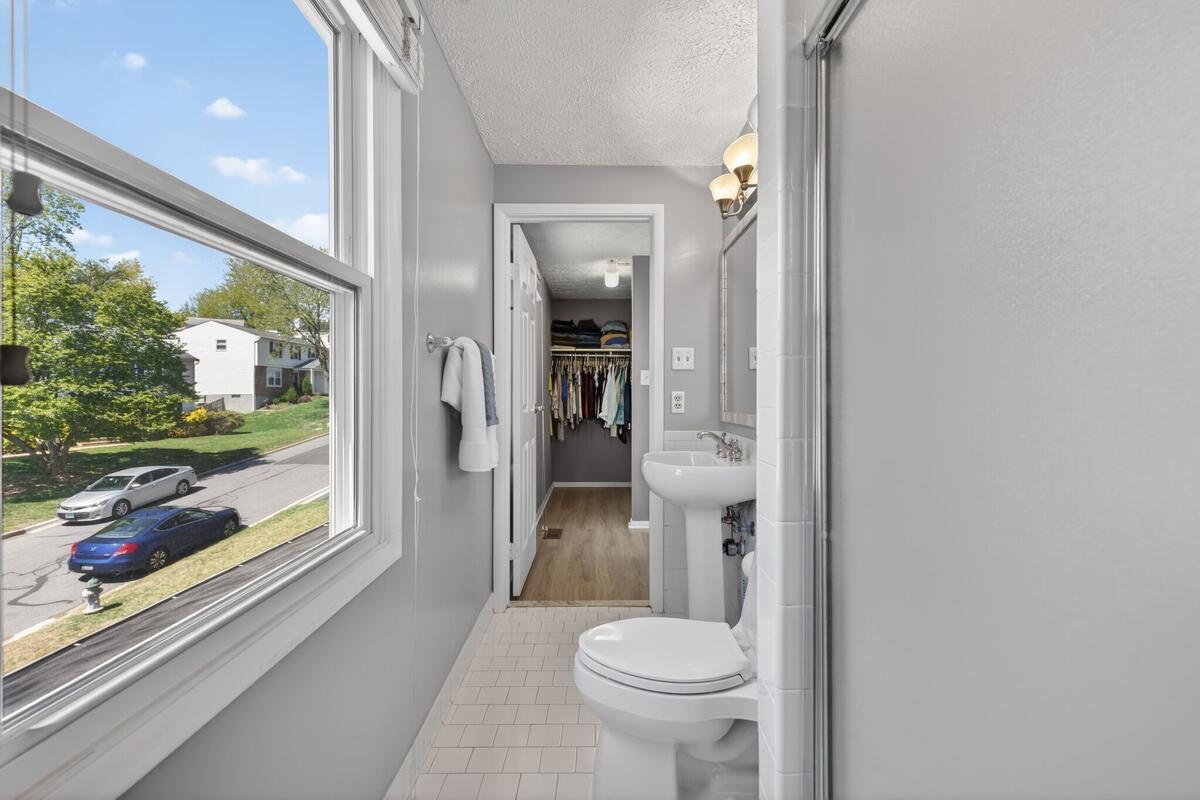 GUNNERS VIEW - Residential