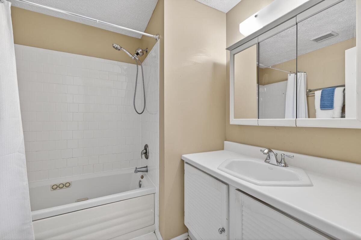 GUNNERS VIEW - Residential