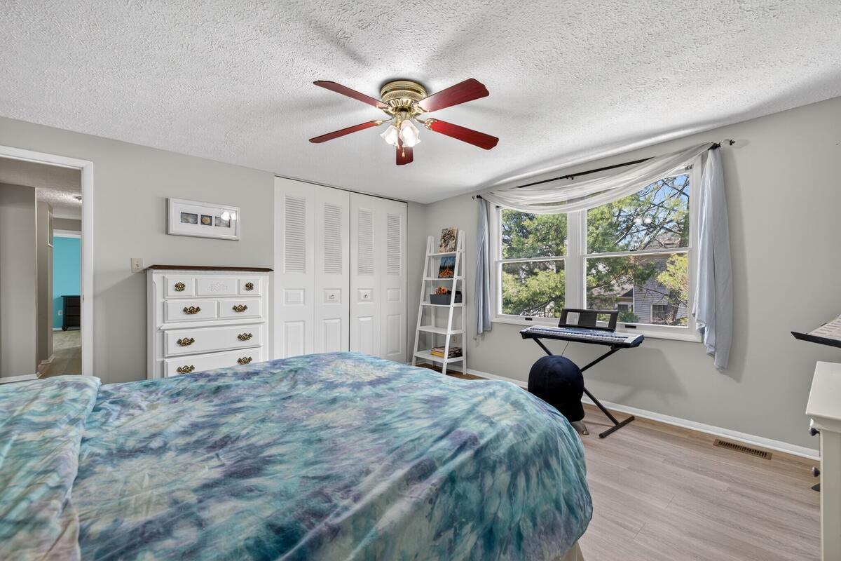 GUNNERS VIEW - Residential