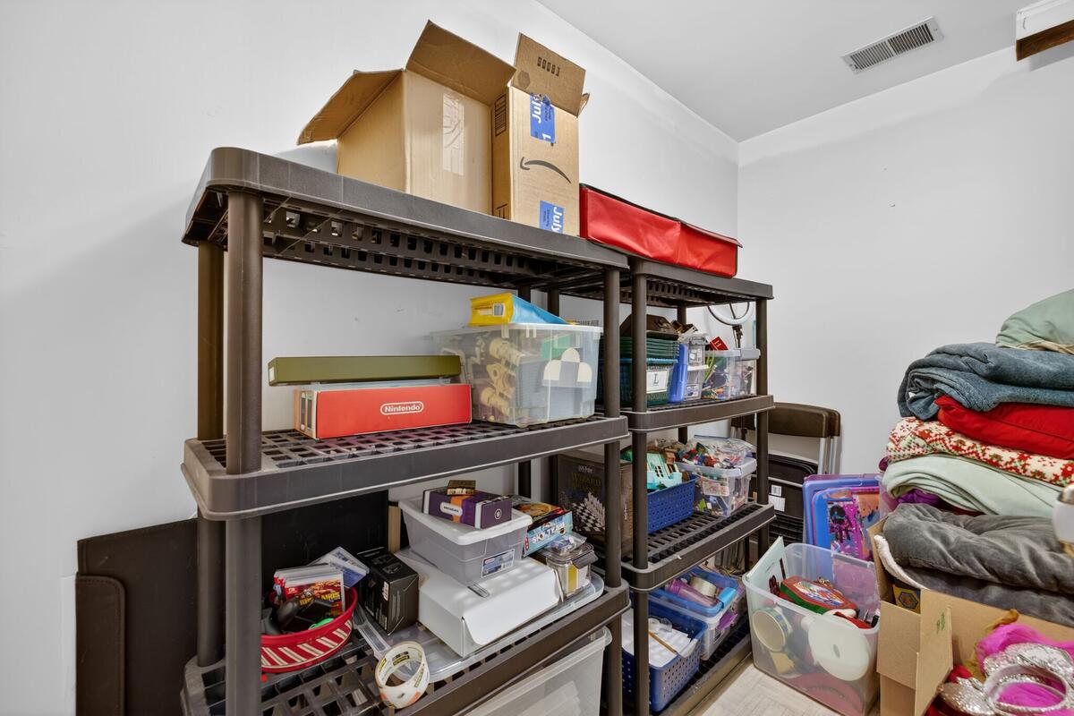 GUNNERS VIEW - Residential