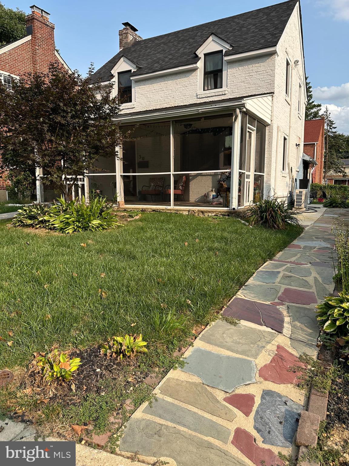 LANSDOWNE - Residential