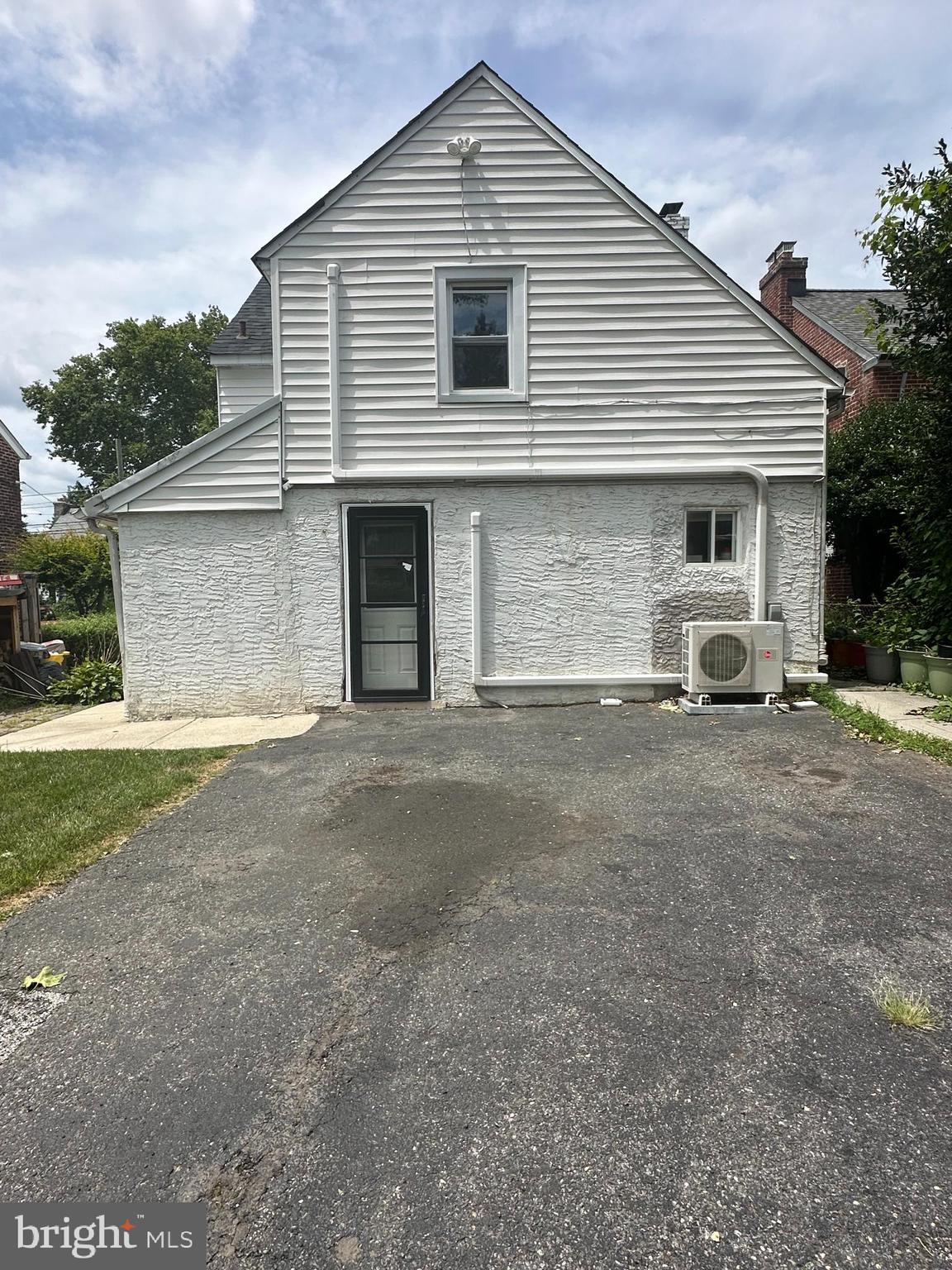 LANSDOWNE - Residential