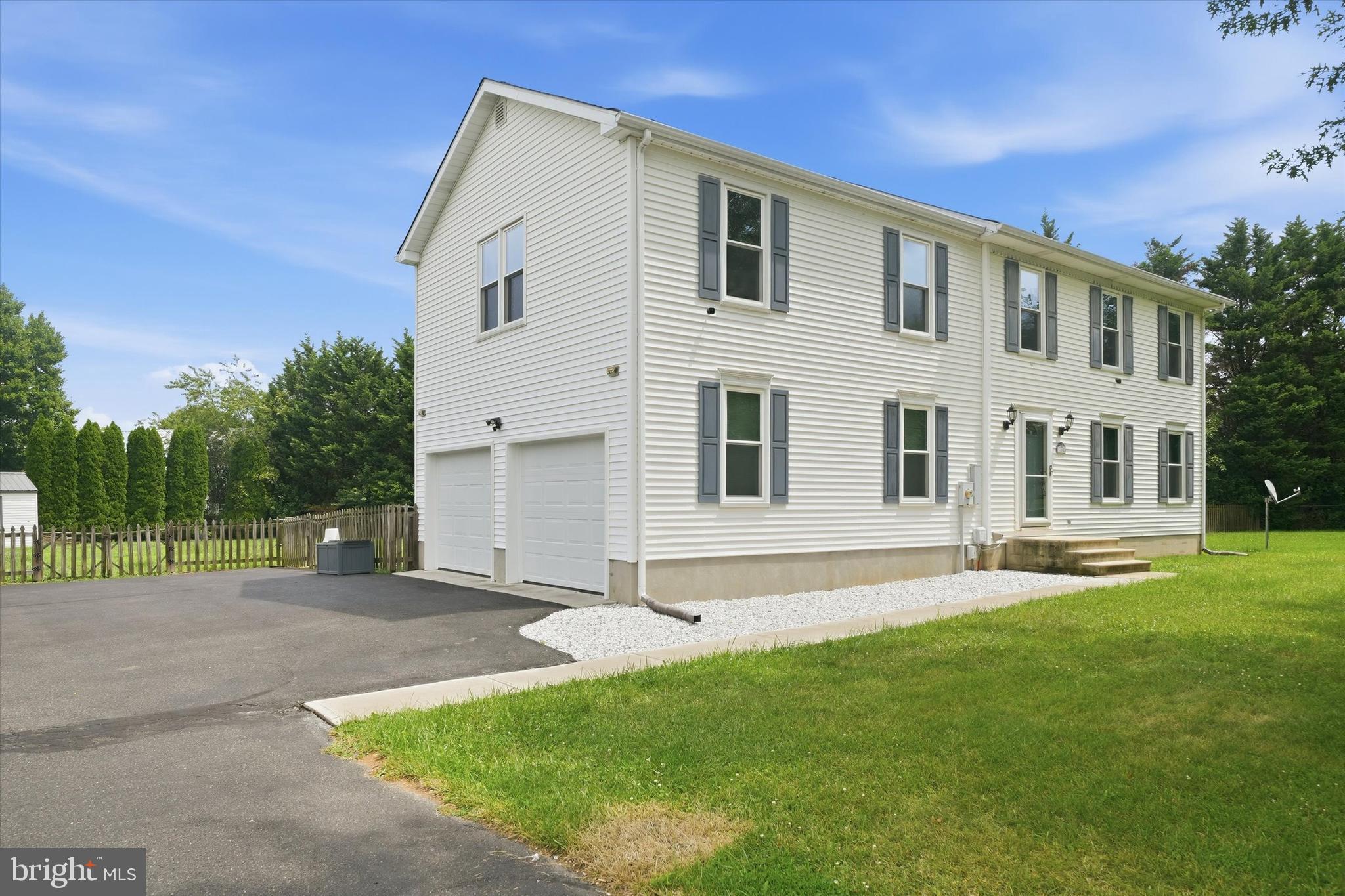 105 HUNTING WAY