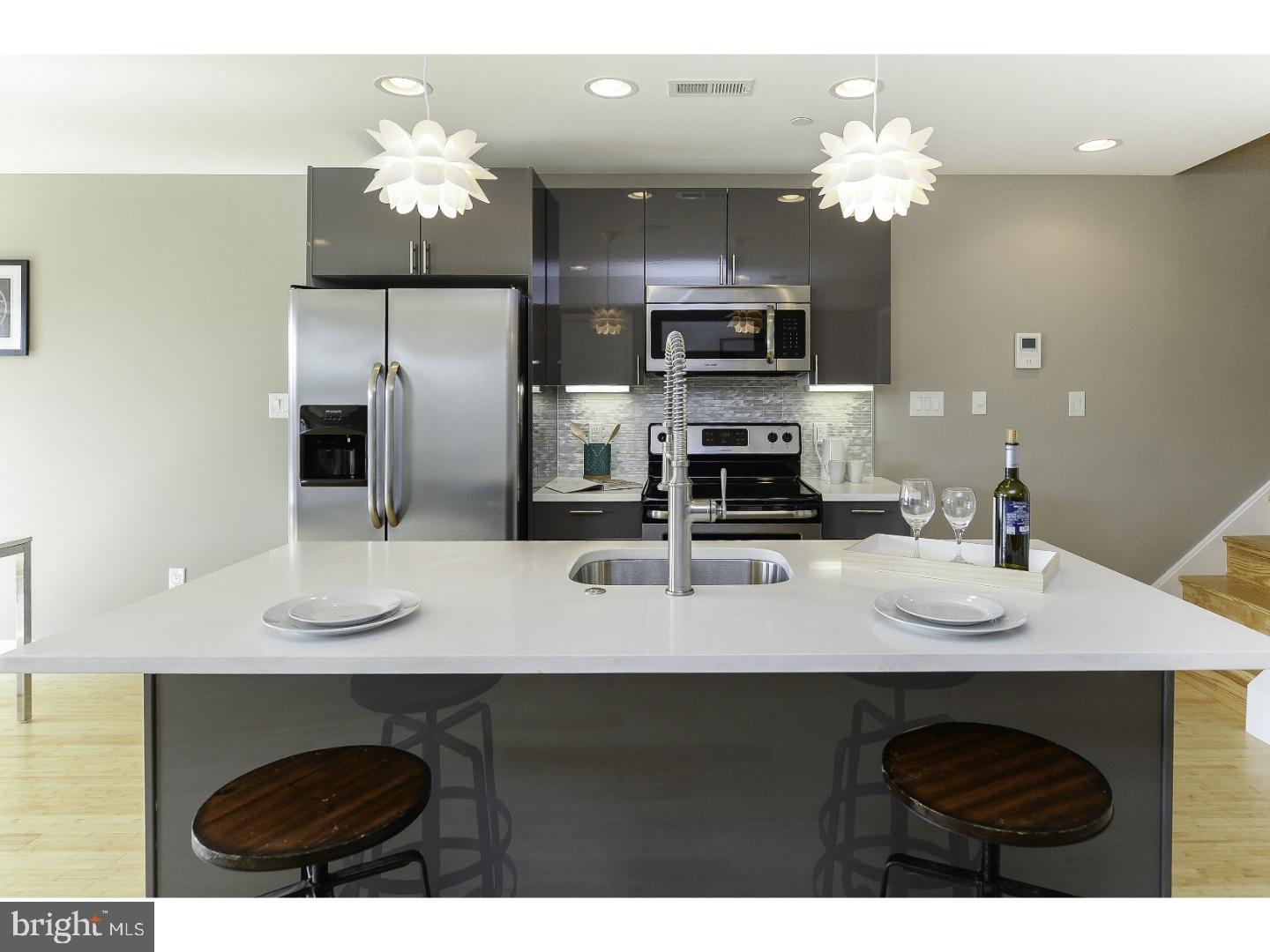 FRANCISVILLE - Residential