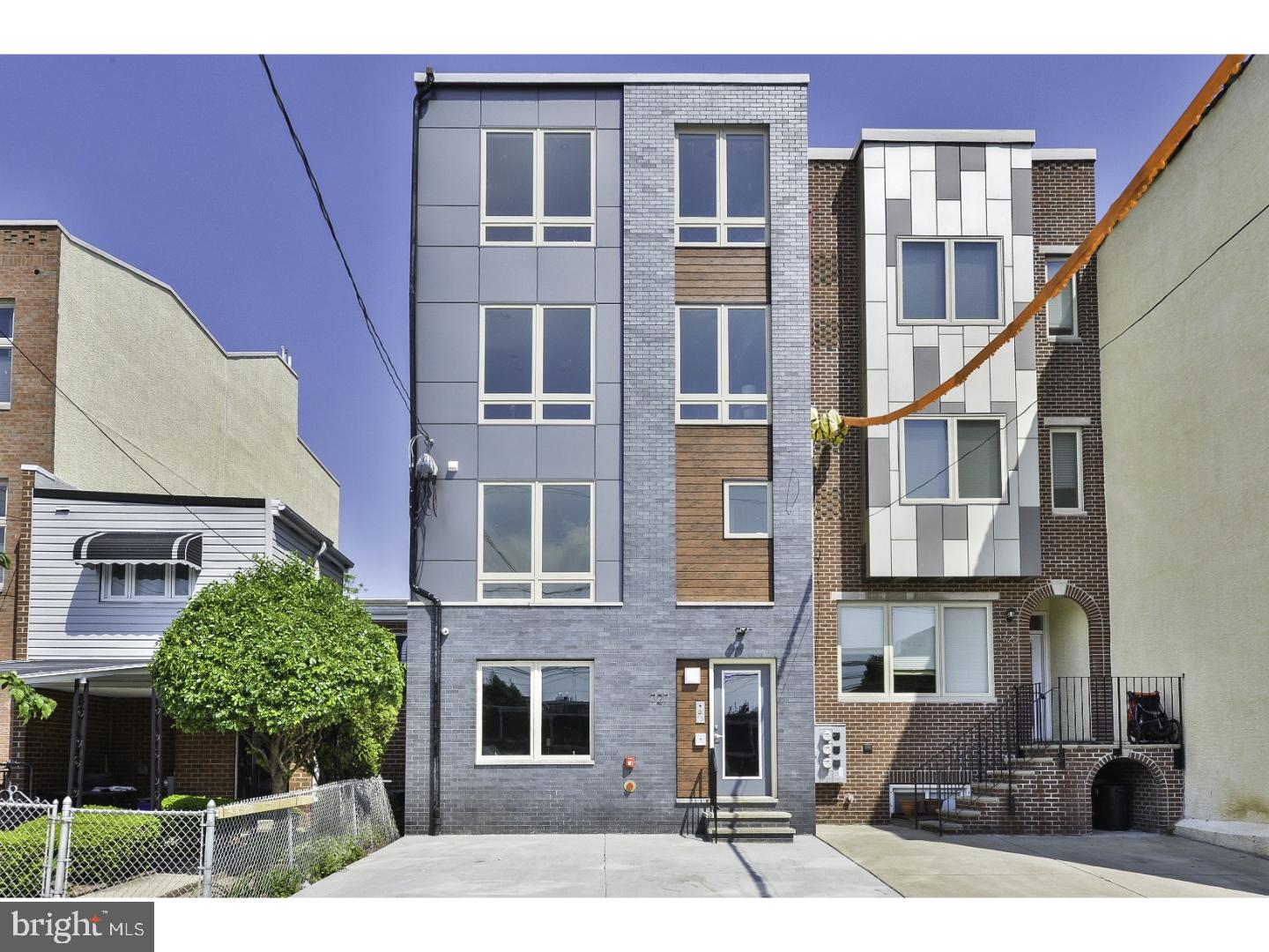 FRANCISVILLE - Residential